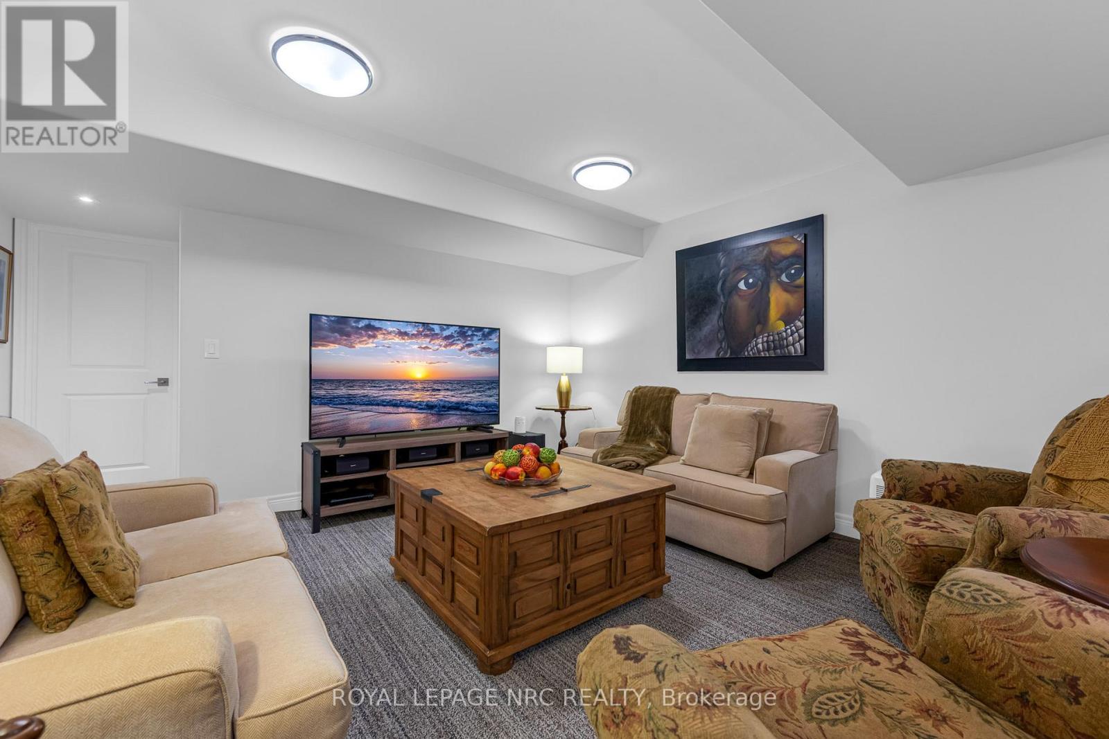 












48 - 180 PORT ROBINSON ROAD

,
Pelham (Fonthill),




Ontario
L0S1E6

