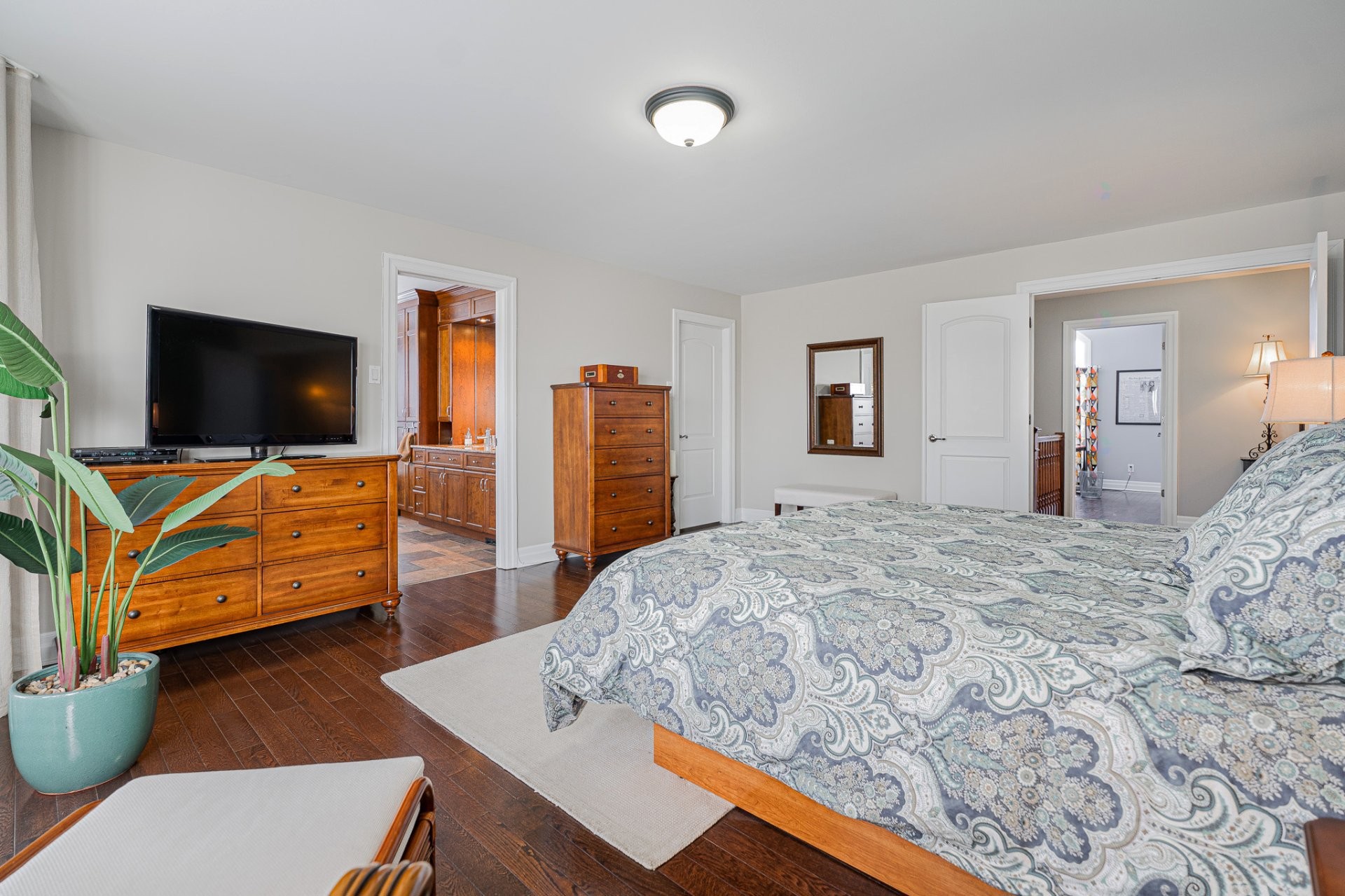 









9180


Crois. Roussel

,
Brossard,




QC
J4X2R2

