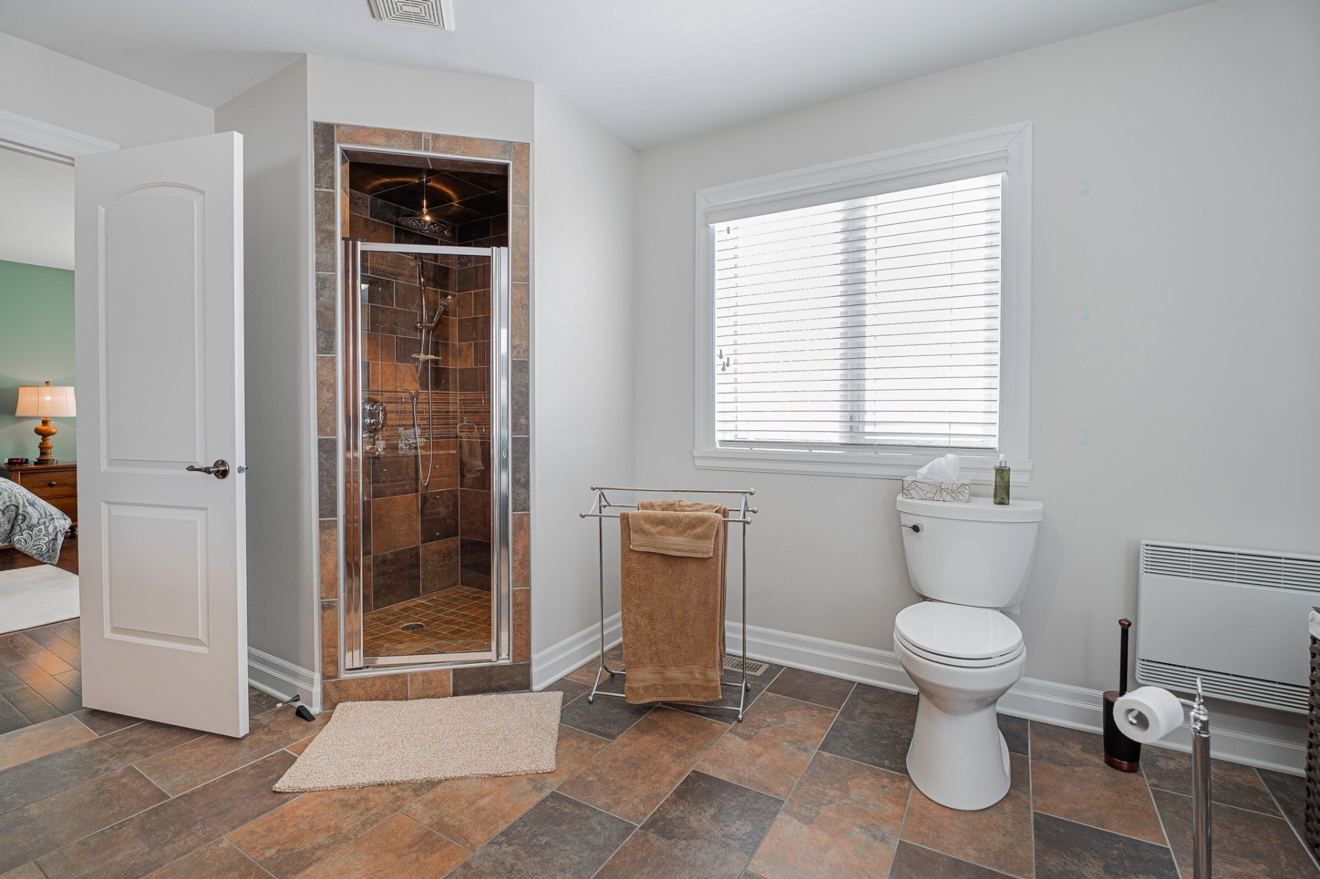 









9180


Crois. Roussel

,
Brossard,




QC
J4X2R2

