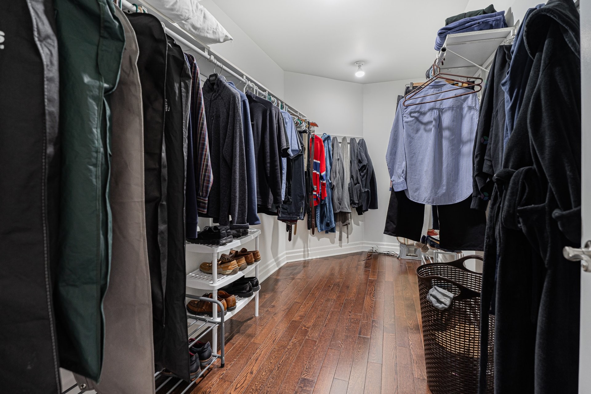 









9180


Crois. Roussel

,
Brossard,




QC
J4X2R2

