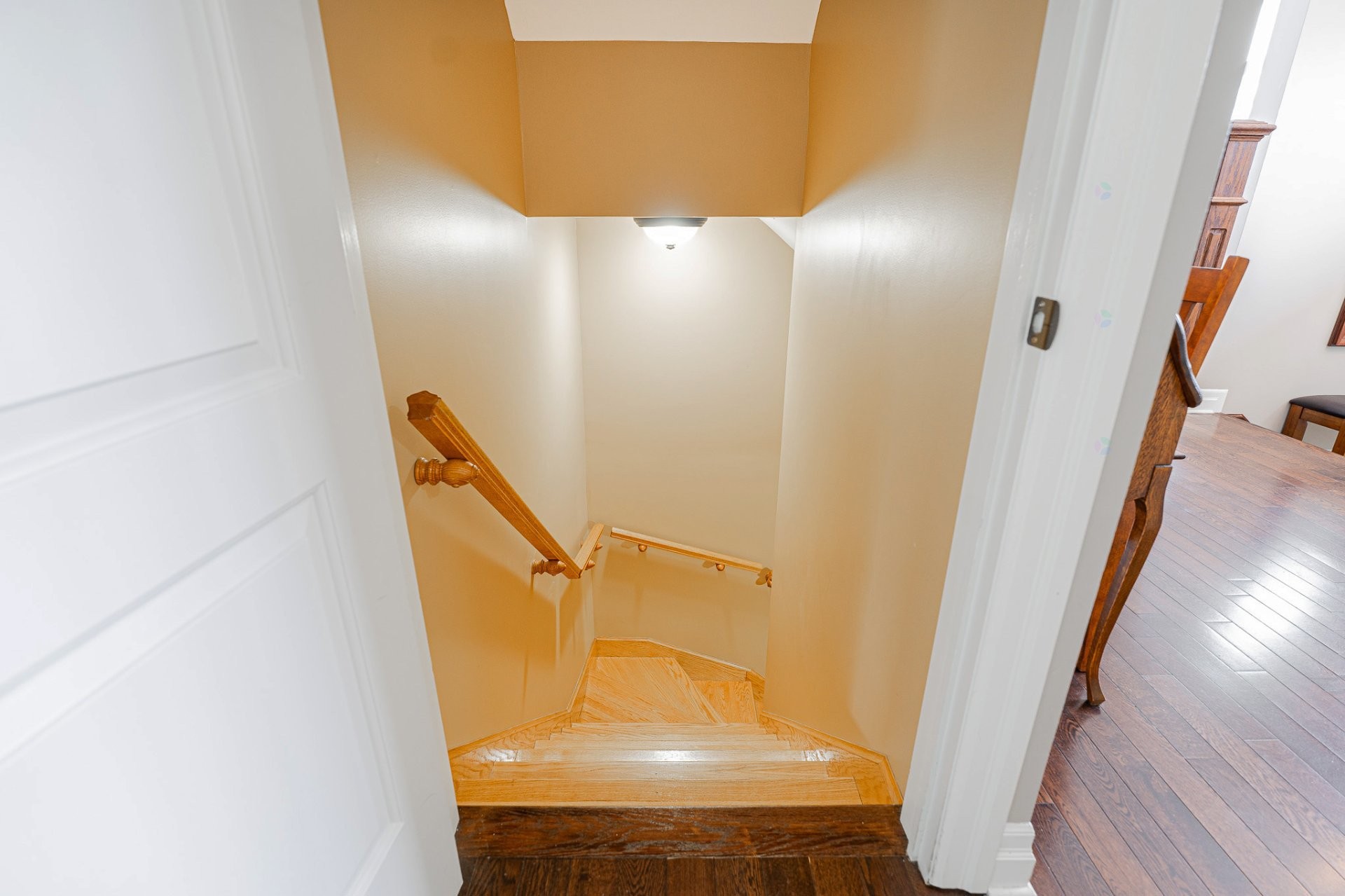 









9180


Crois. Roussel

,
Brossard,




QC
J4X2R2

