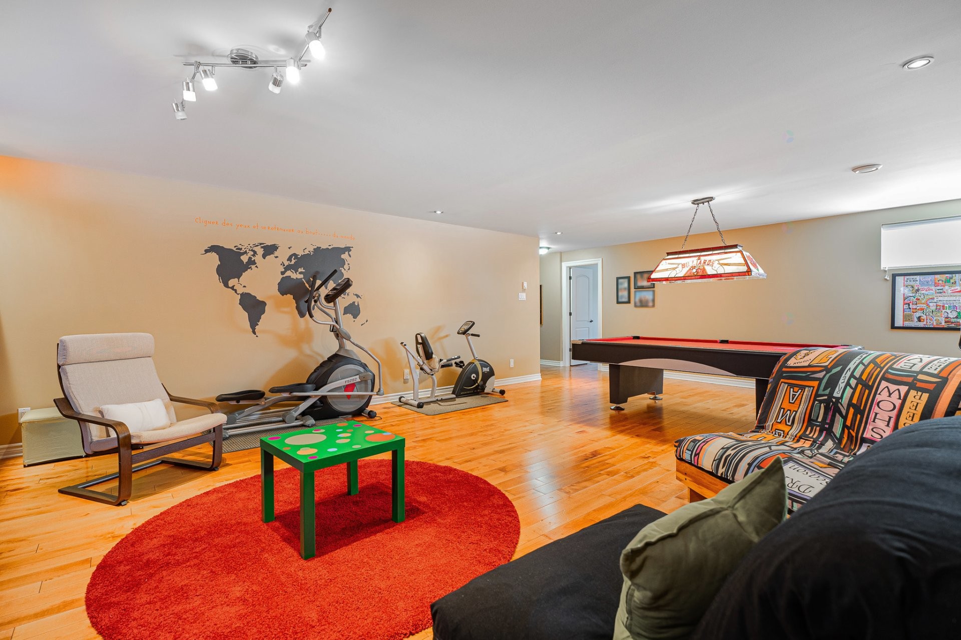 









9180


Crois. Roussel

,
Brossard,




QC
J4X2R2

