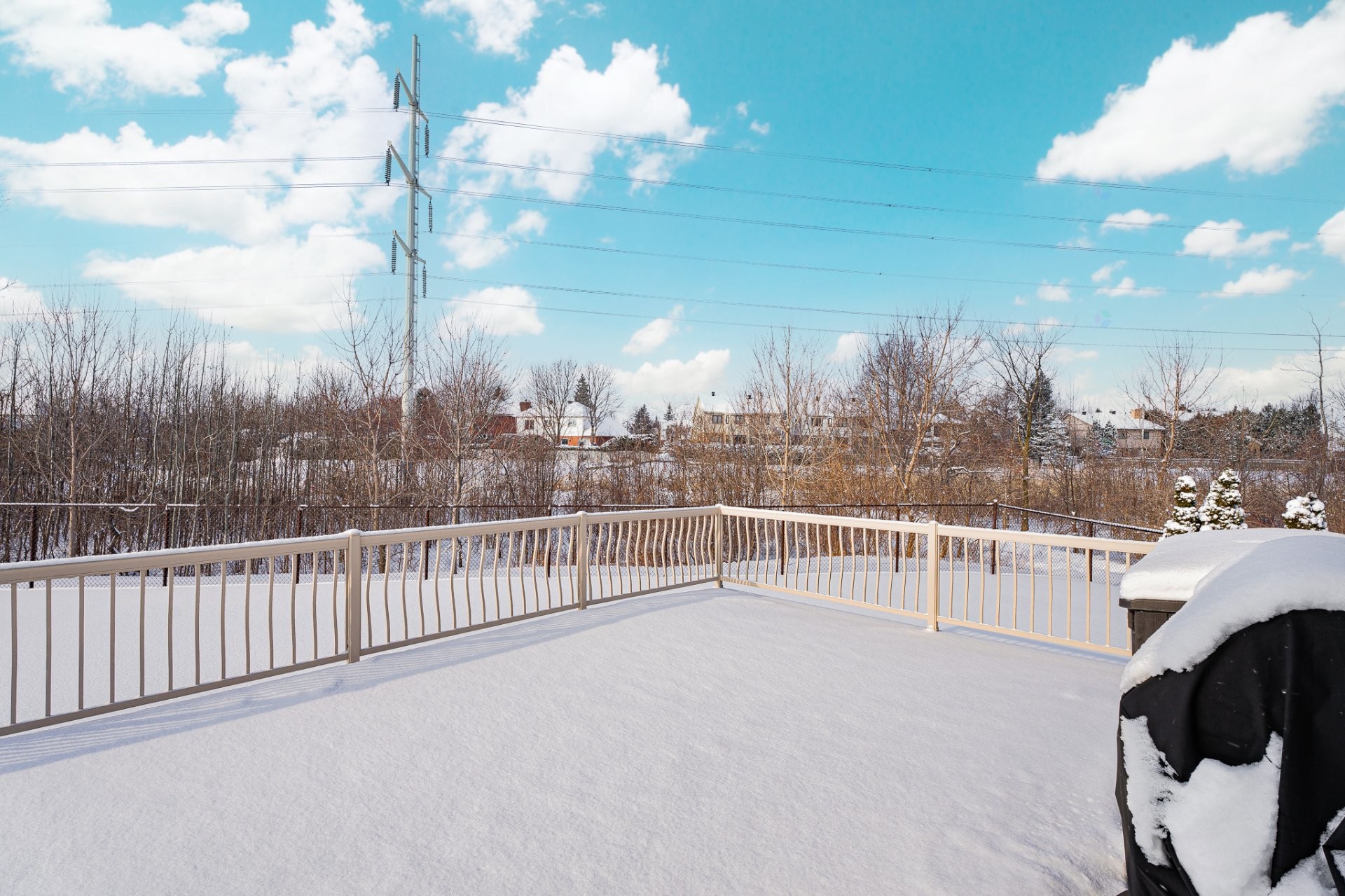 









9180


Crois. Roussel

,
Brossard,




QC
J4X2R2

