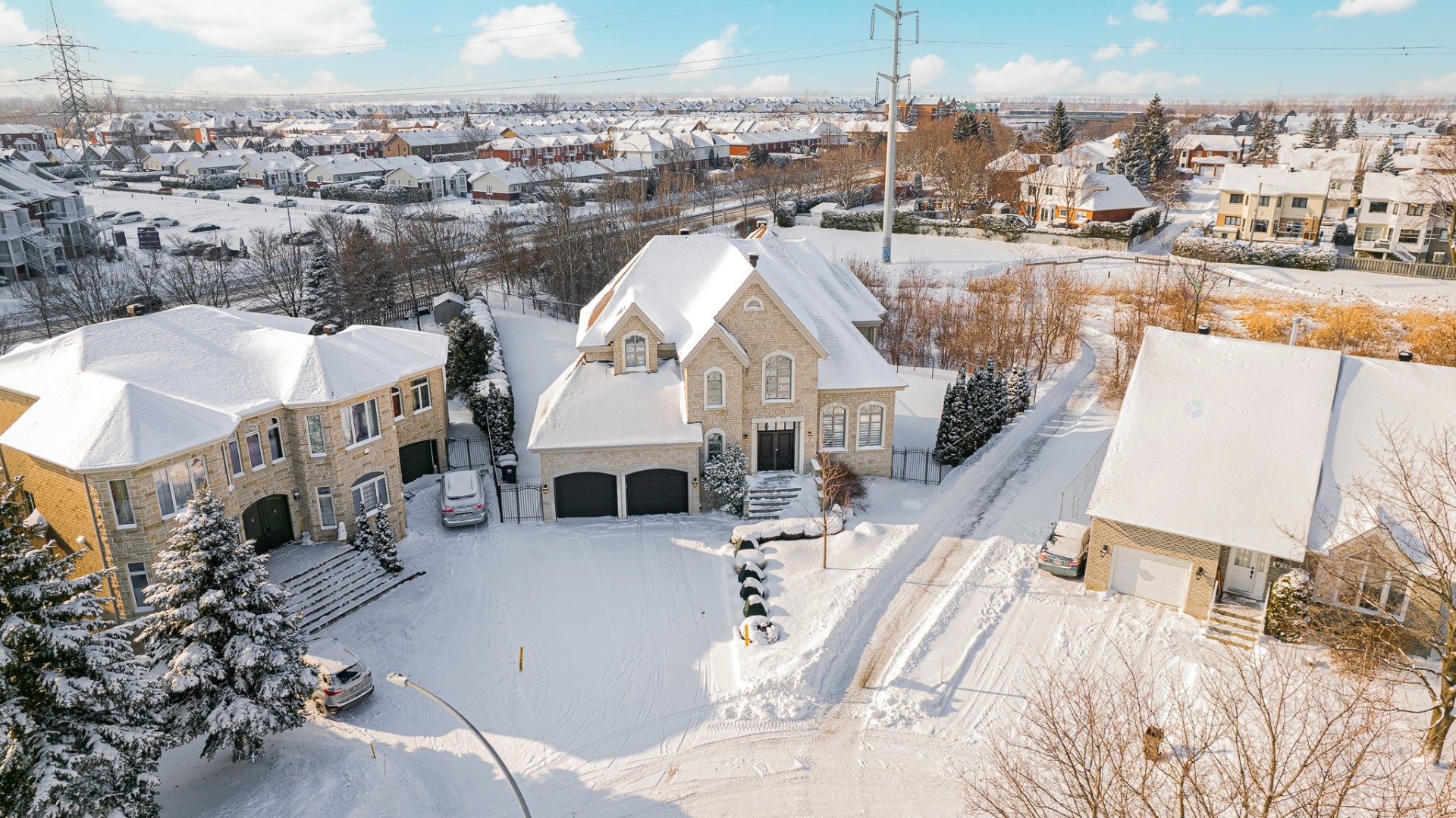 









9180


Crois. Roussel

,
Brossard,




QC
J4X2R2

