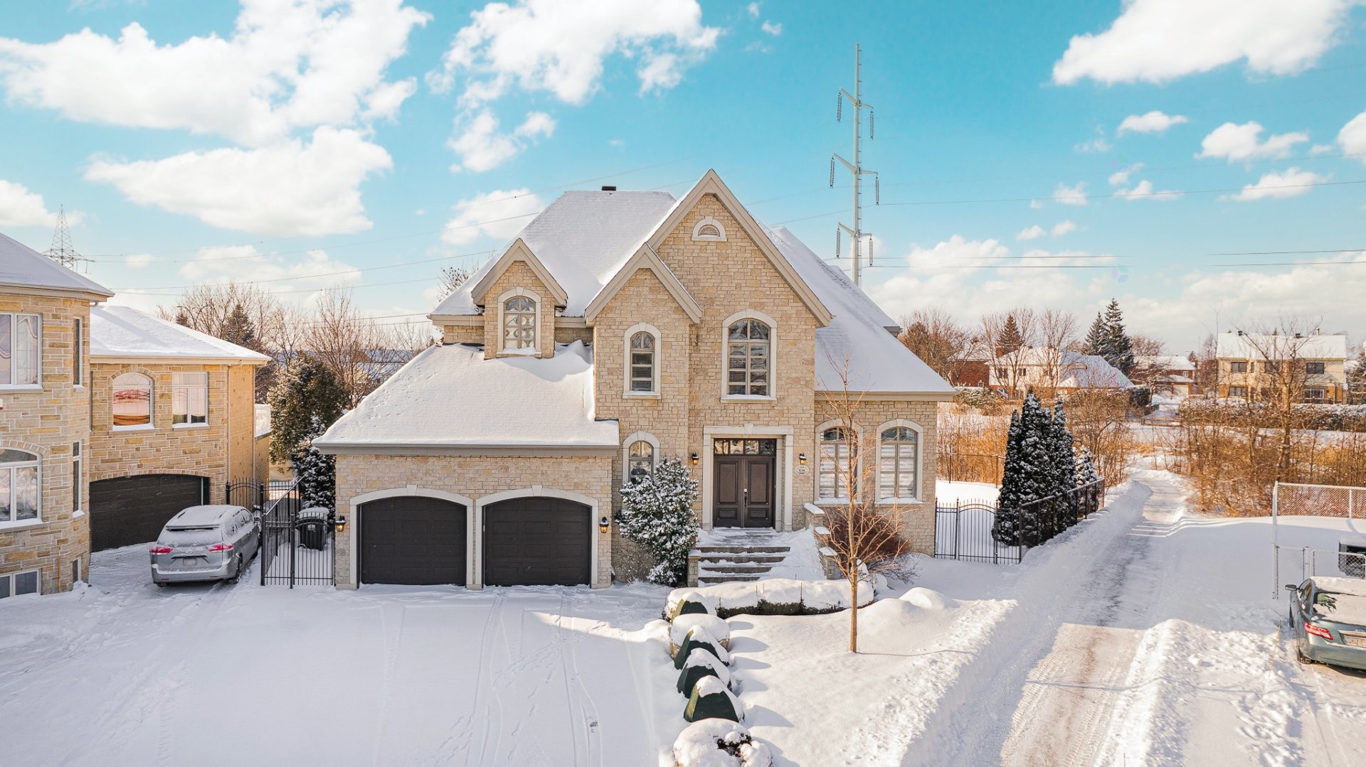 









9180


Crois. Roussel

,
Brossard,




QC
J4X2R2

