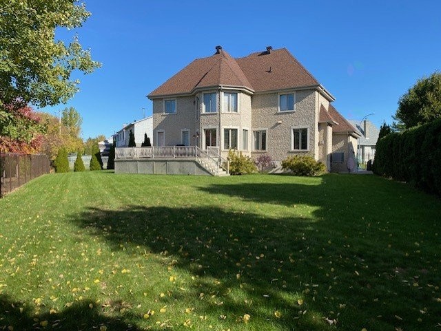 









9180


Crois. Roussel

,
Brossard,




QC
J4X2R2

