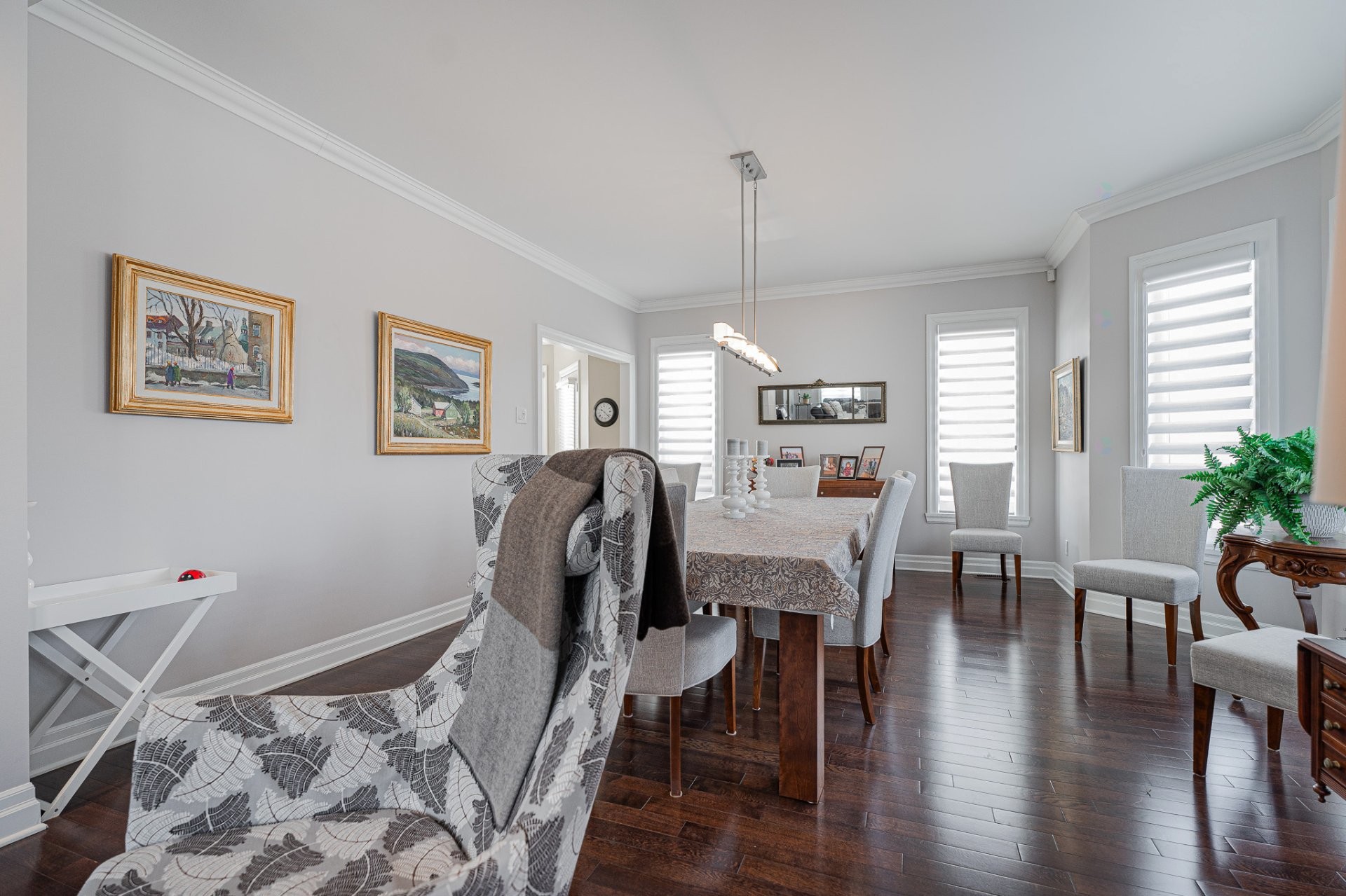 









9180


Crois. Roussel

,
Brossard,




QC
J4X2R2

