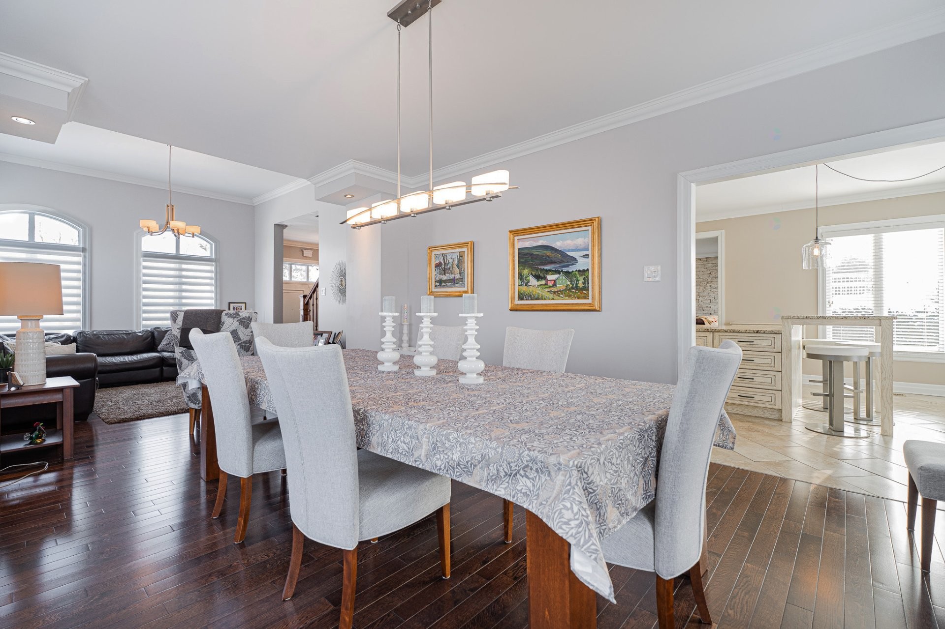 









9180


Crois. Roussel

,
Brossard,




QC
J4X2R2

