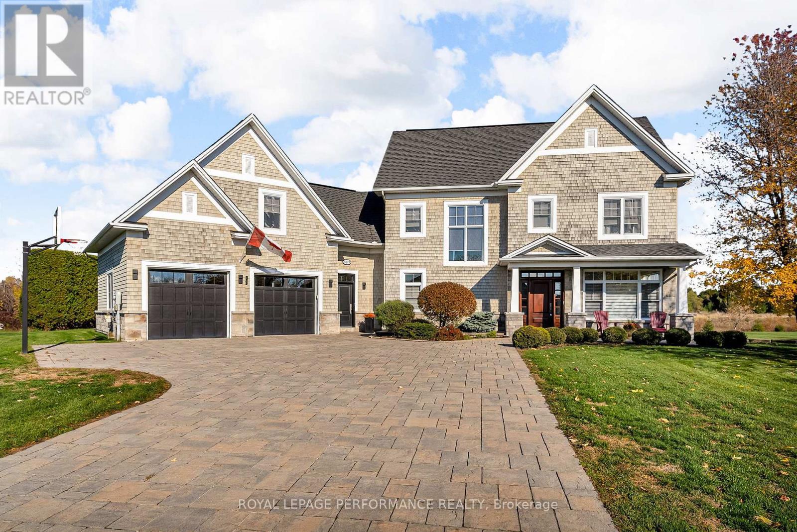 












6721 YACHT BOULEVARD

,
South Glengarry,




Ontario
K6H7N6

