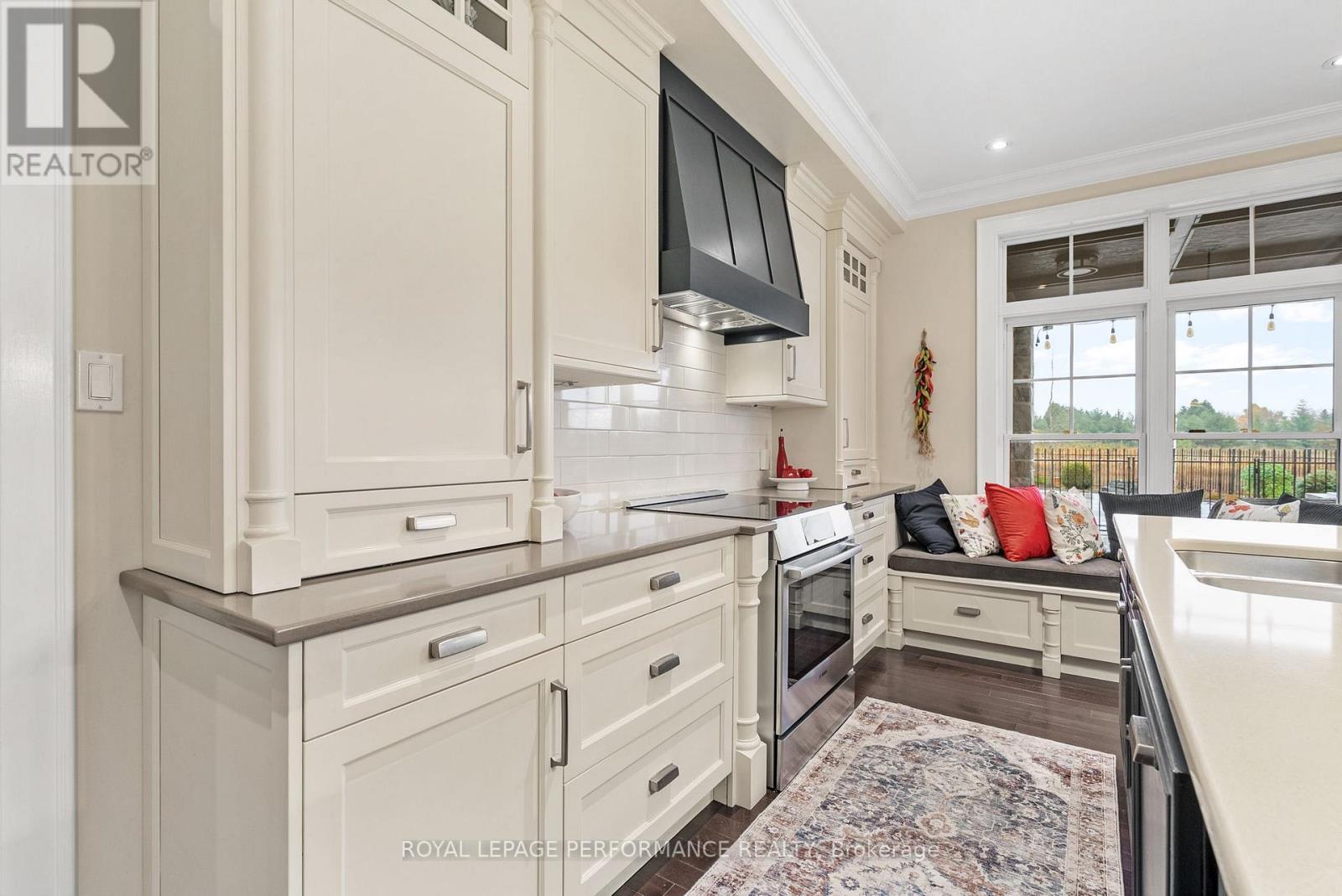 












6721 YACHT BOULEVARD

,
South Glengarry,




Ontario
K6H7N6

