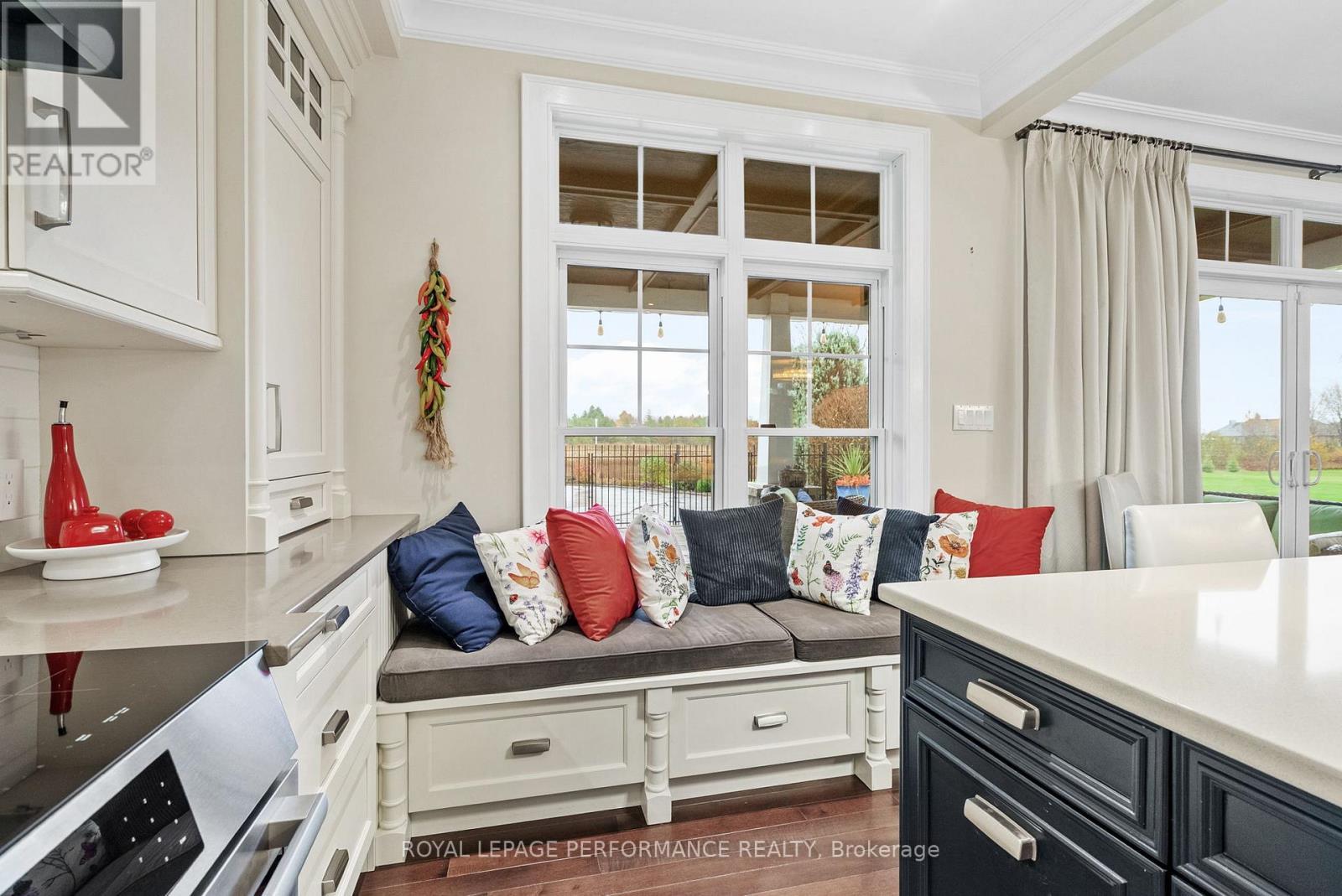 












6721 YACHT BOULEVARD

,
South Glengarry,




Ontario
K6H7N6

