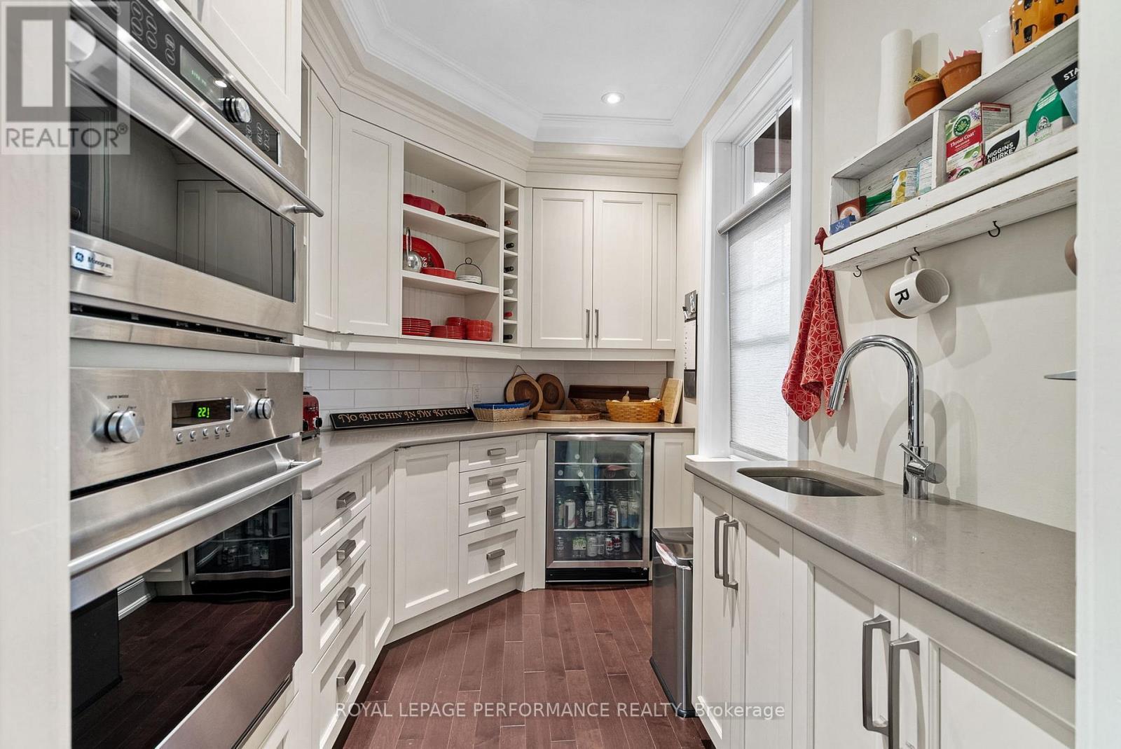 












6721 YACHT BOULEVARD

,
South Glengarry,




Ontario
K6H7N6

