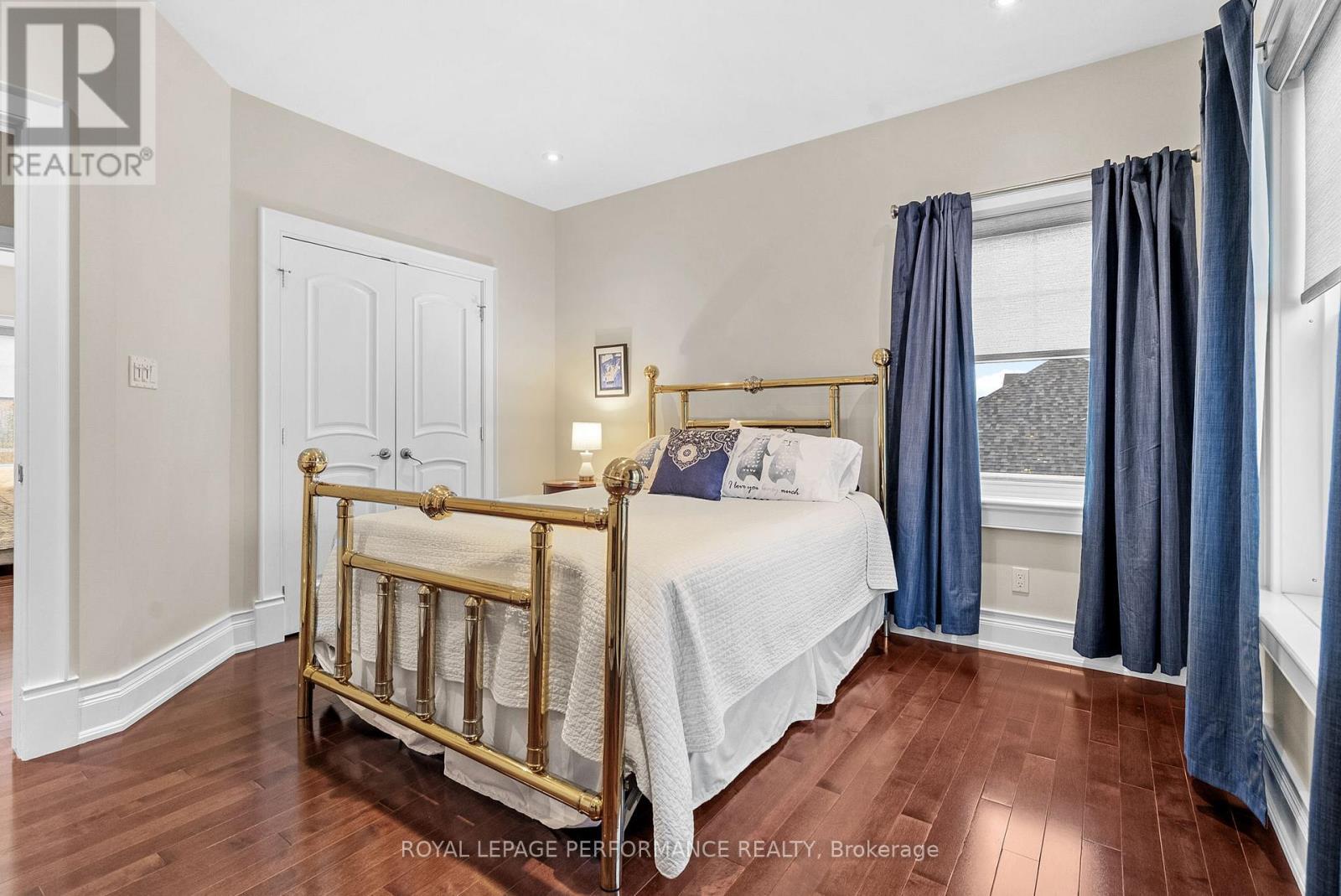 












6721 YACHT BOULEVARD

,
South Glengarry,




Ontario
K6H7N6

