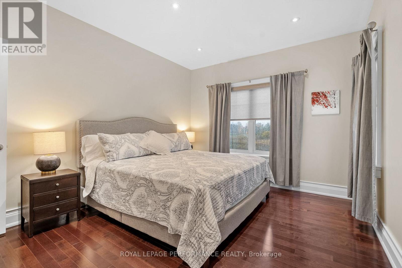 












6721 YACHT BOULEVARD

,
South Glengarry,




Ontario
K6H7N6

