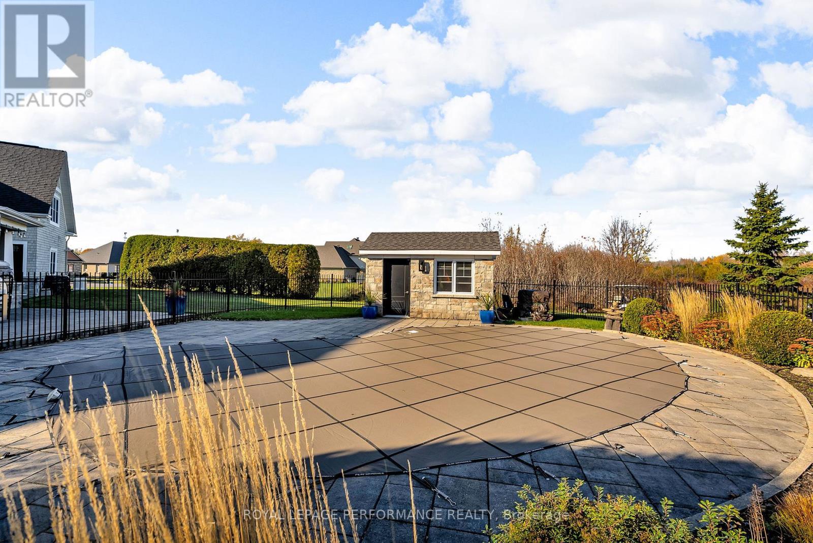 












6721 YACHT BOULEVARD

,
South Glengarry,




Ontario
K6H7N6

