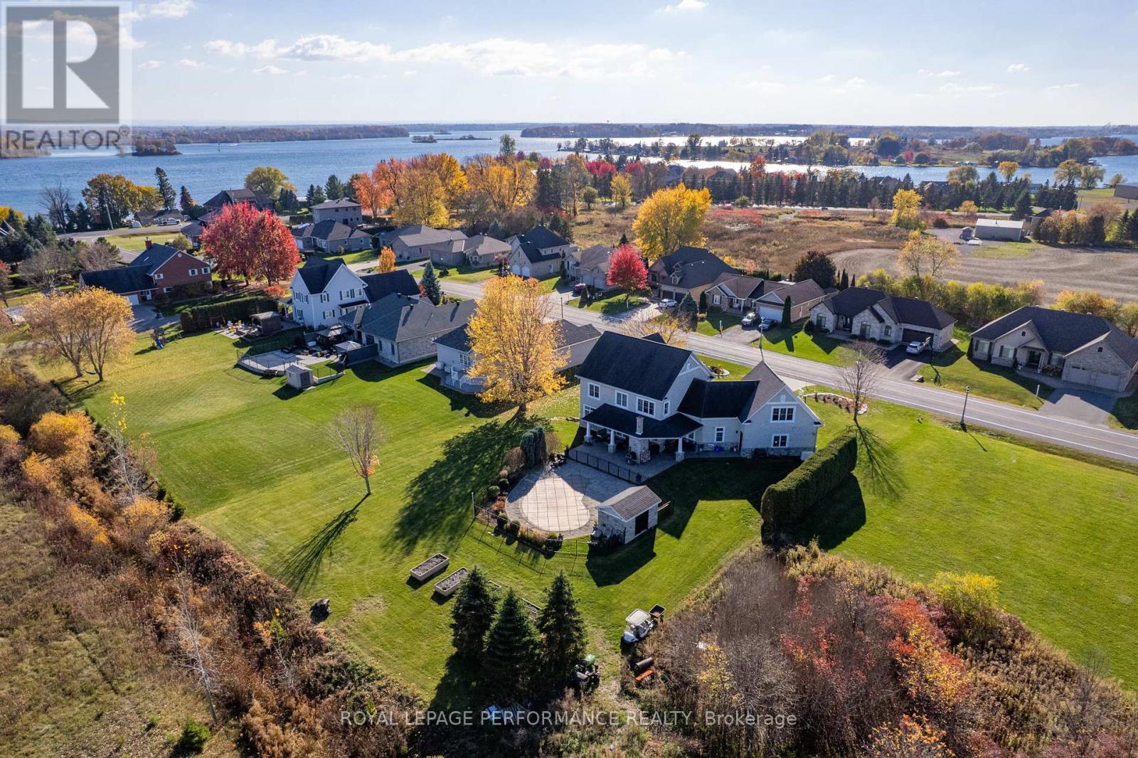 












6721 YACHT BOULEVARD

,
South Glengarry,




Ontario
K6H7N6

