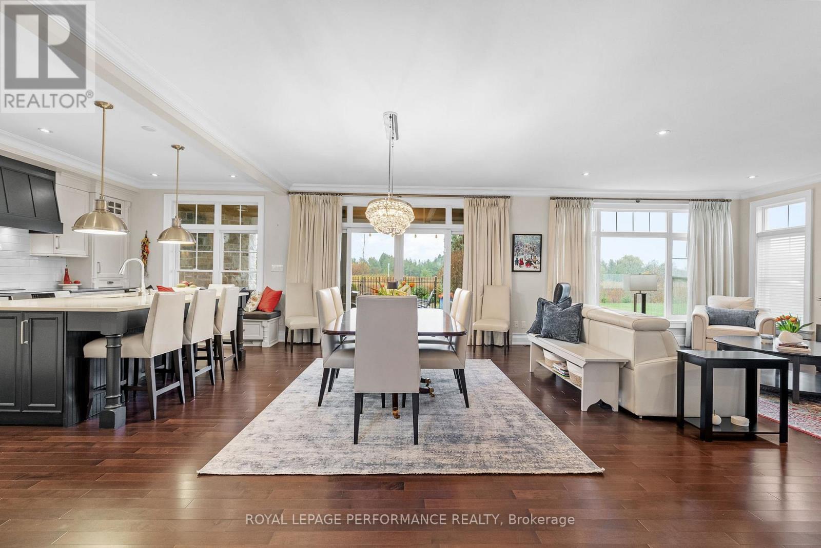 












6721 YACHT BOULEVARD

,
South Glengarry,




Ontario
K6H7N6

