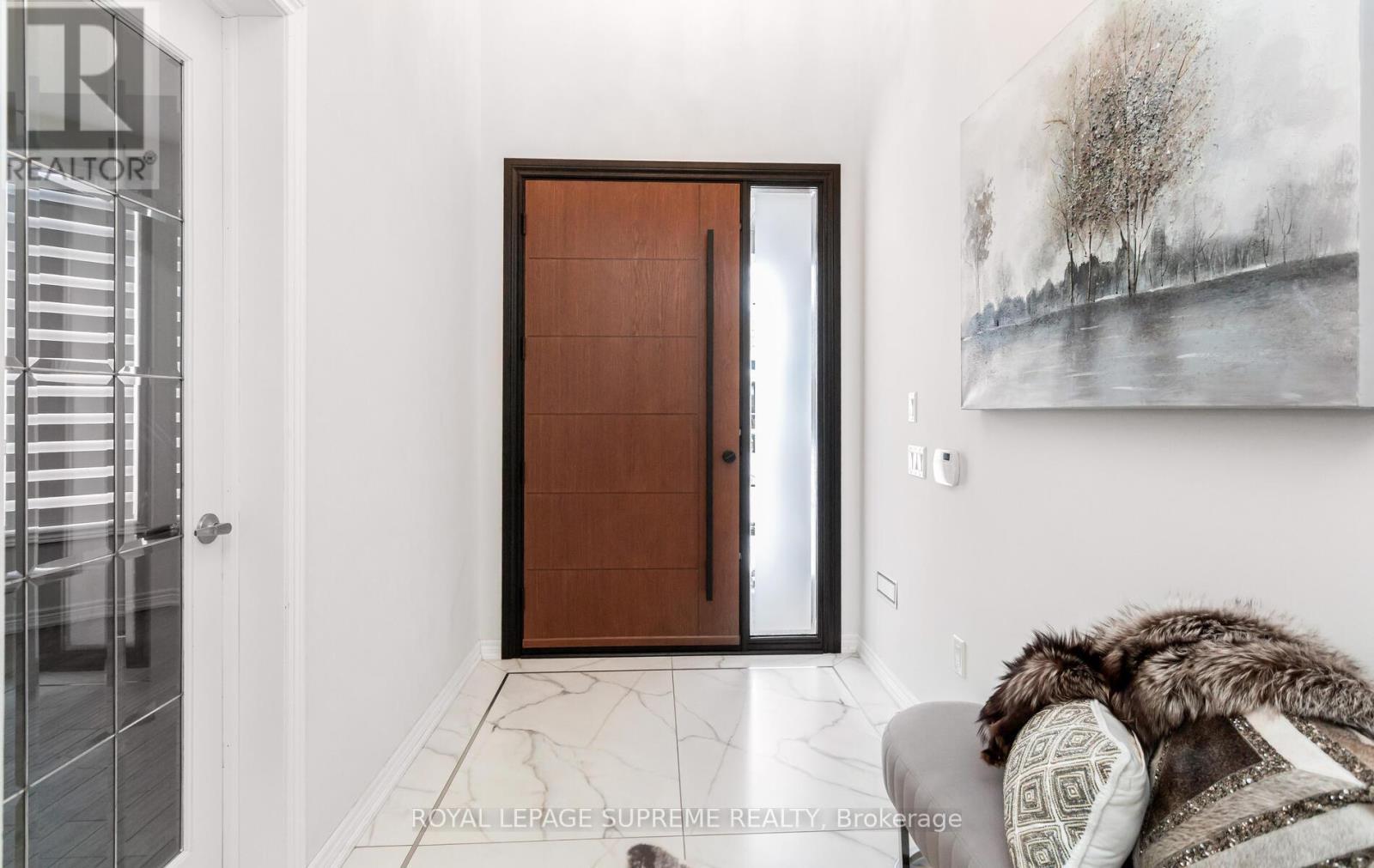 












95 SELBY CRESCENT

,
Bradford West Gwillimbury,




Ontario
L3Z0V3

