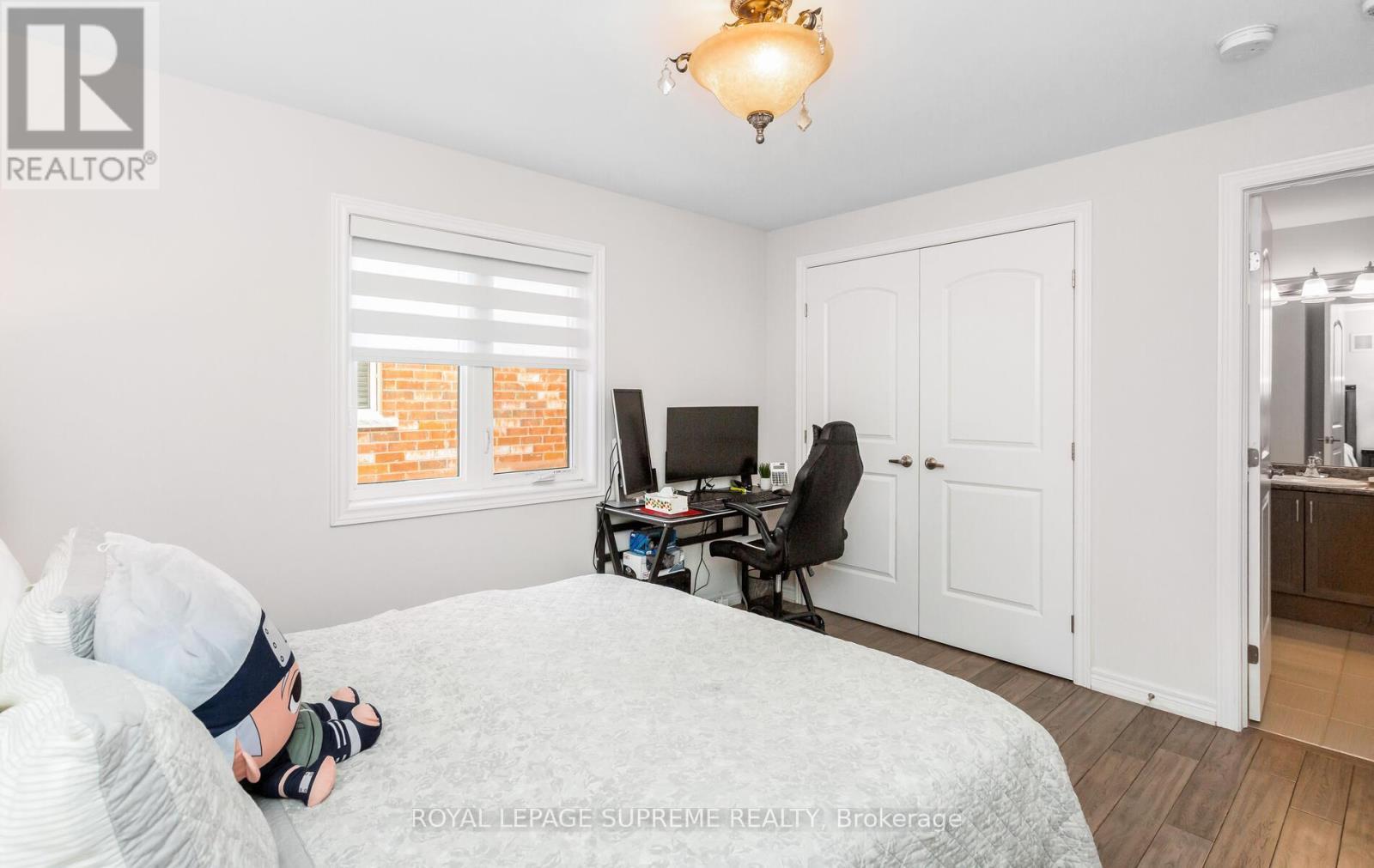 












95 SELBY CRESCENT

,
Bradford West Gwillimbury,




Ontario
L3Z0V3

