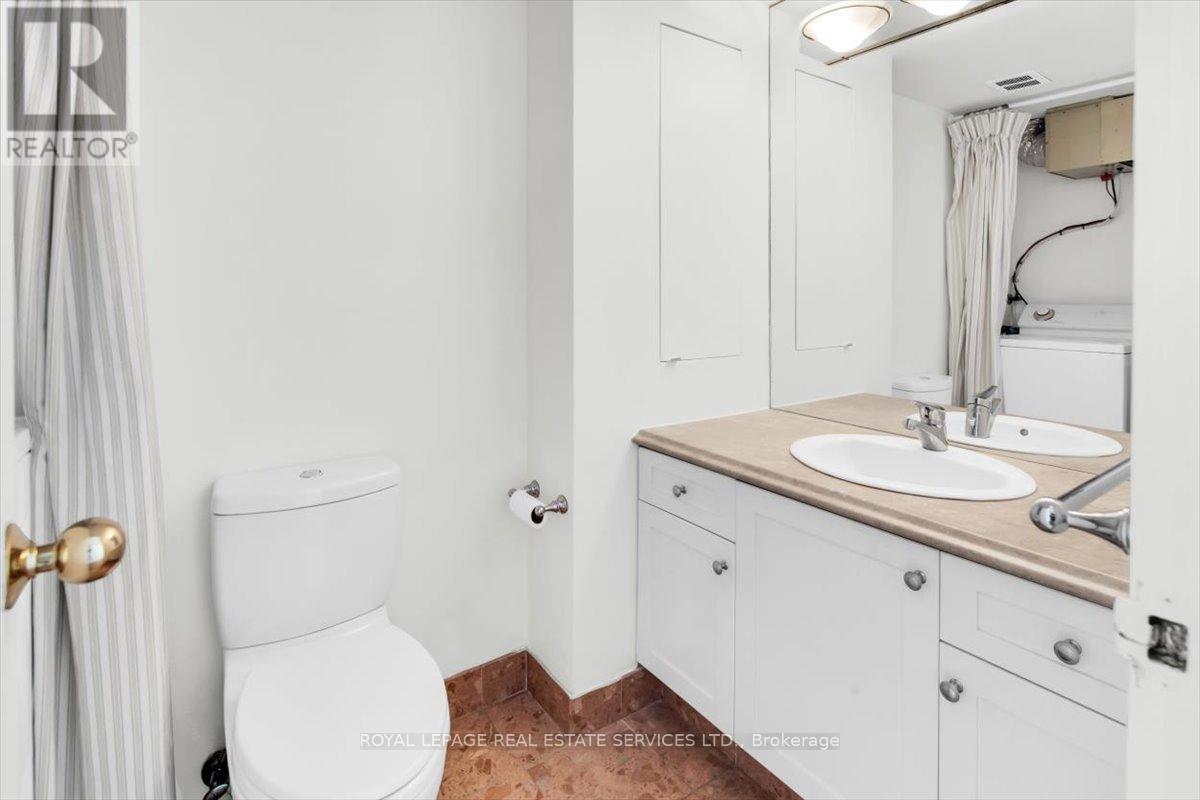 












1005 - 190 ST GEORGE STREET

,
Toronto,




Ontario
M5R2N4

