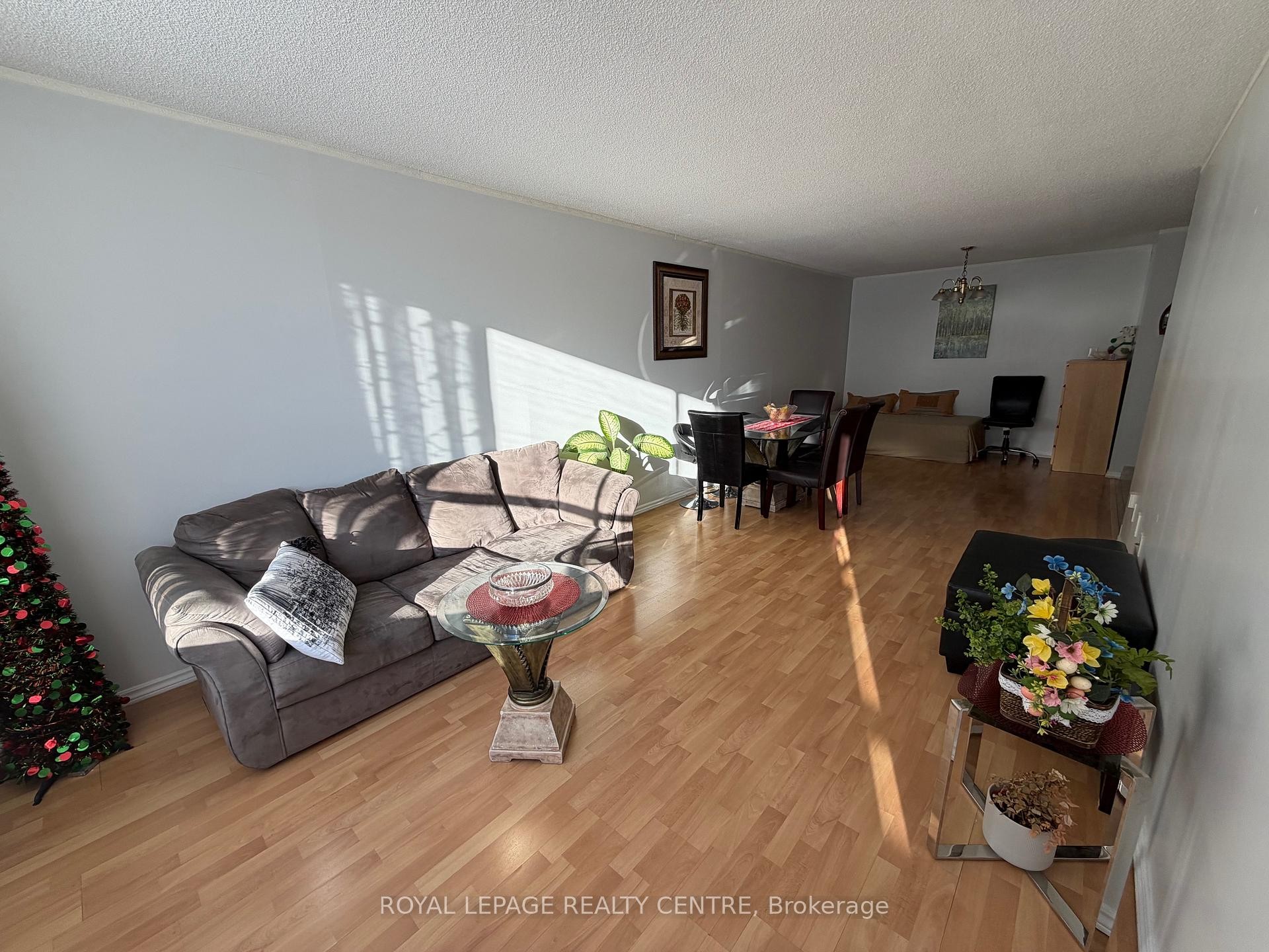 









340


Dixon

Road, 209,
Toronto,




ON
M9R 1T1

