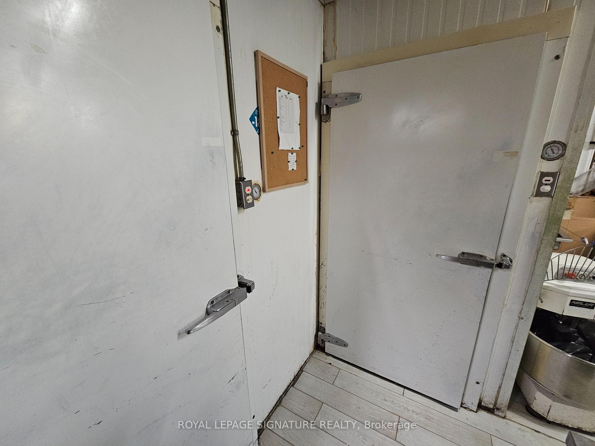 









1021


Wilson

Avenue,
Toronto,




ON
M3K 1G6

