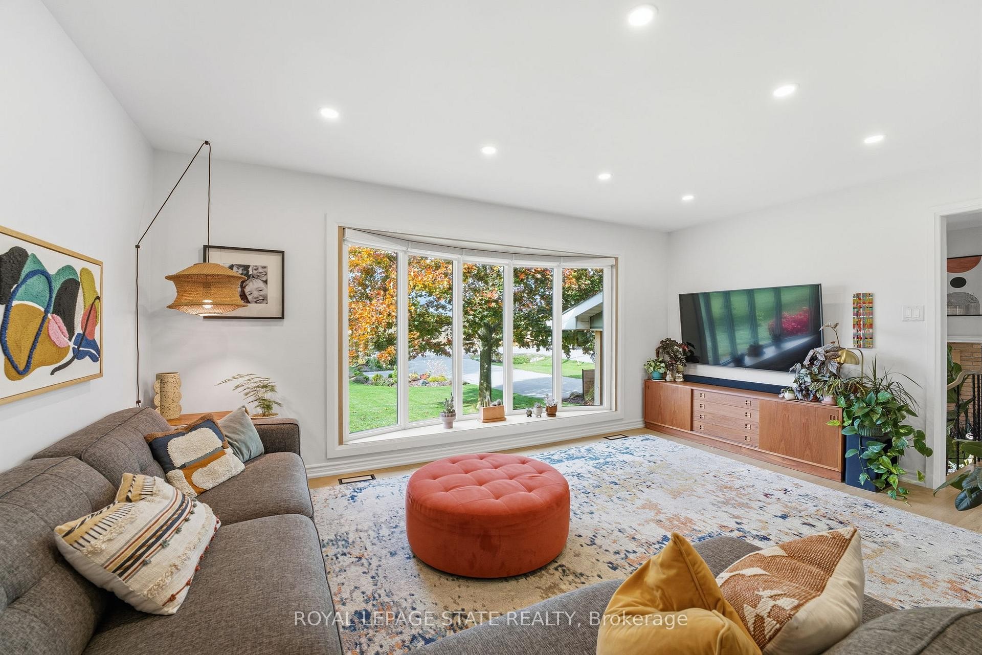 









348


Sydenham

Road,
Hamilton,




ON
L9H 5E2

