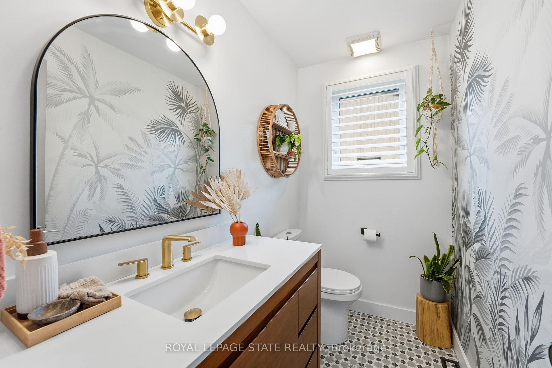 









348


Sydenham

Road,
Hamilton,




ON
L9H 5E2

