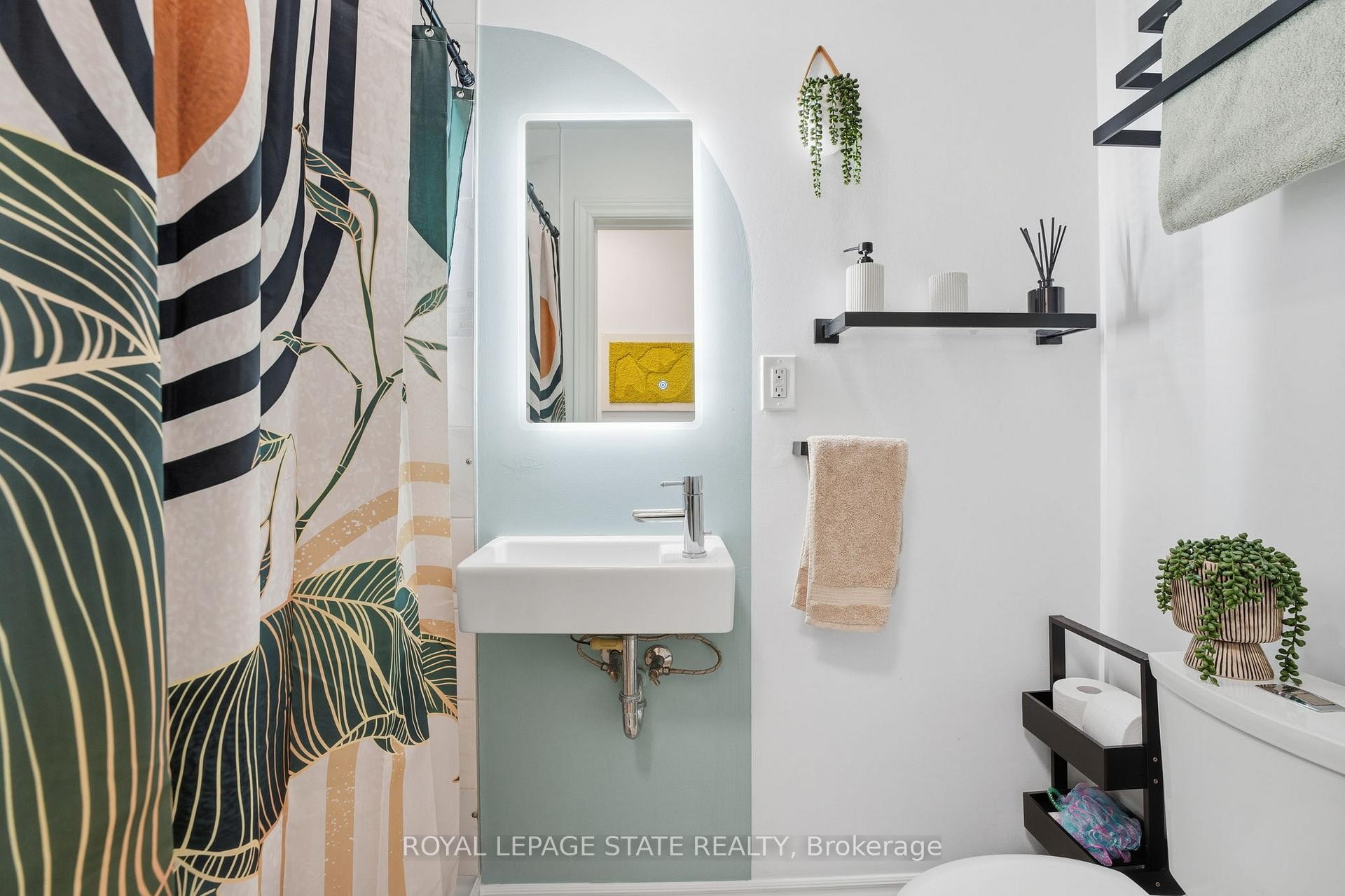 









348


Sydenham

Road,
Hamilton,




ON
L9H 5E2

