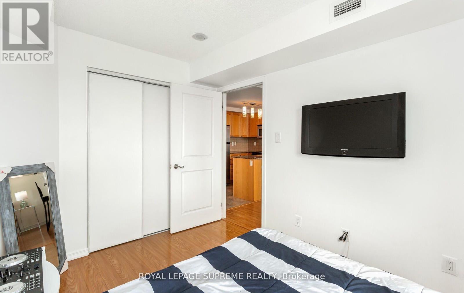 












1606 - 9 GEORGE STREET

,
Brampton,




Ontario
L6X0T6

