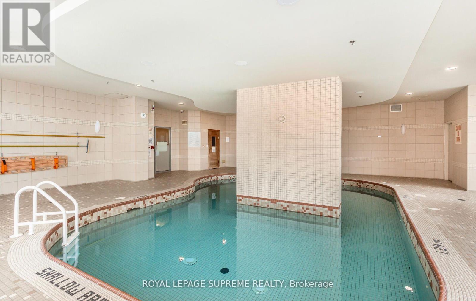 












1606 - 9 GEORGE STREET

,
Brampton,




Ontario
L6X0T6

