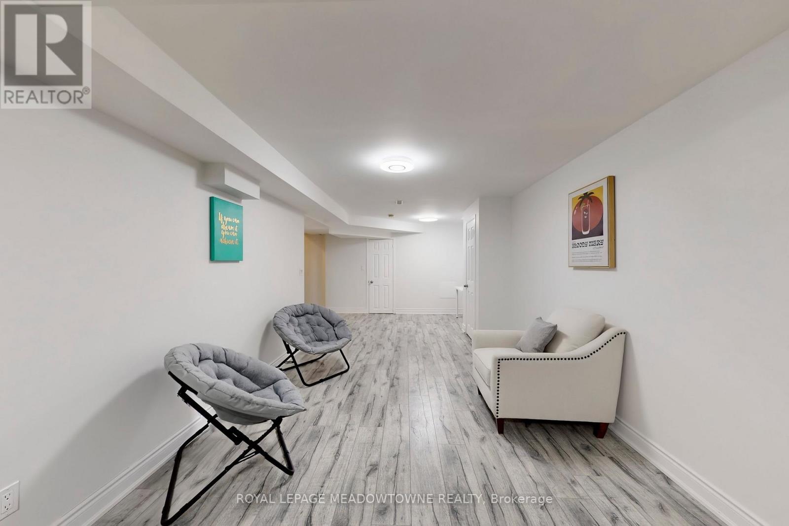 












7293 ROSEHURST DRIVE

,
Mississauga,




Ontario
L5N8H1

