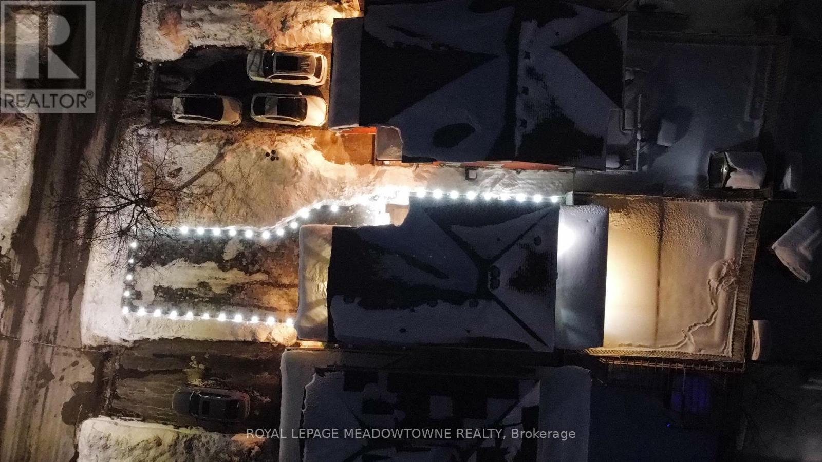 












7293 ROSEHURST DRIVE

,
Mississauga,




Ontario
L5N8H1

