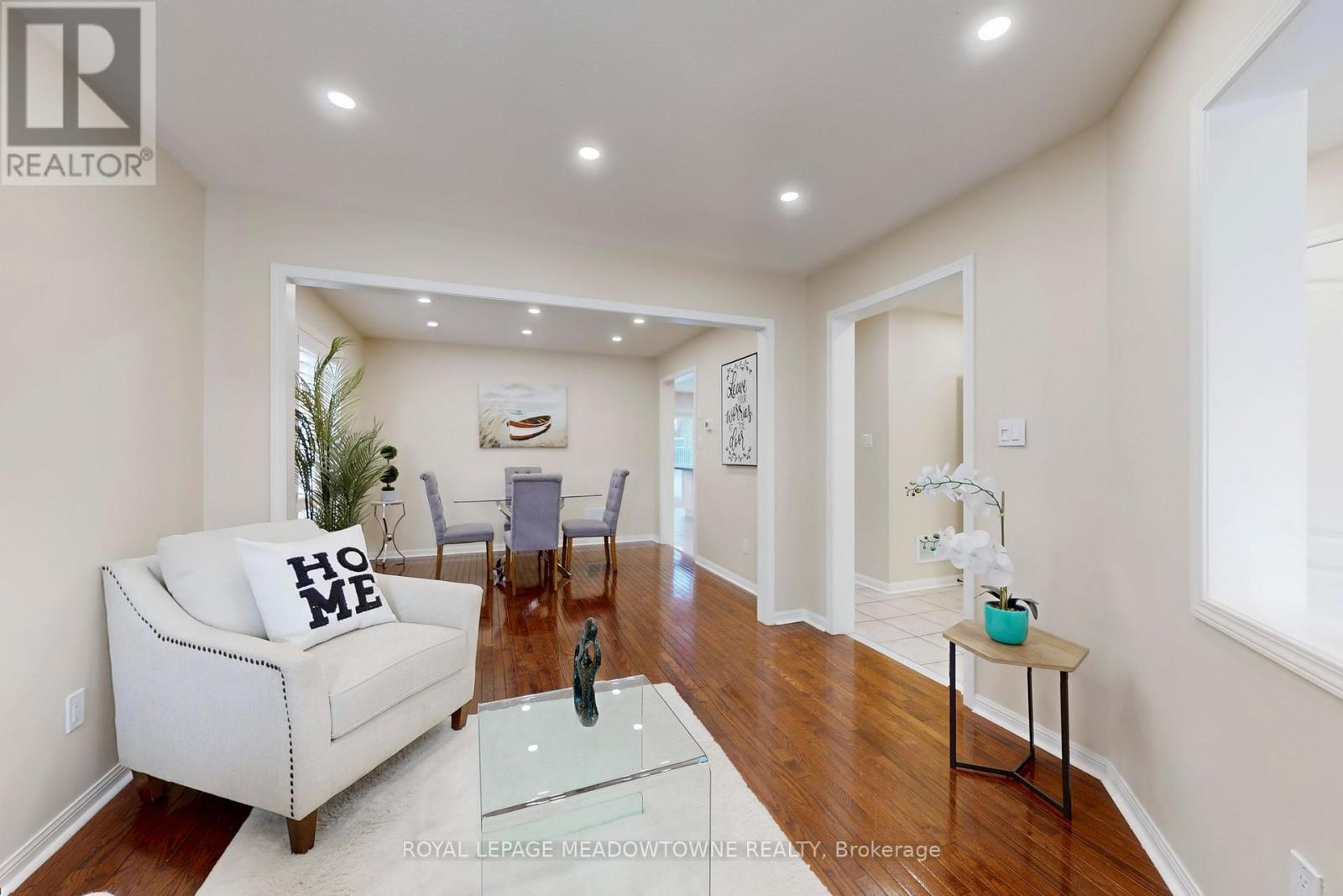 












7293 ROSEHURST DRIVE

,
Mississauga,




Ontario
L5N8H1

