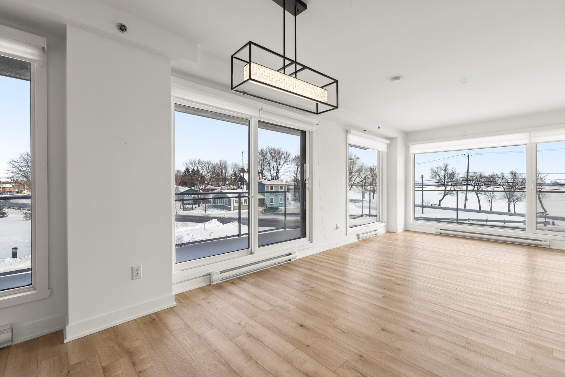 









170


Rue Principale

, 216,
Saint-Zotique,




QC
J0P1Z0

