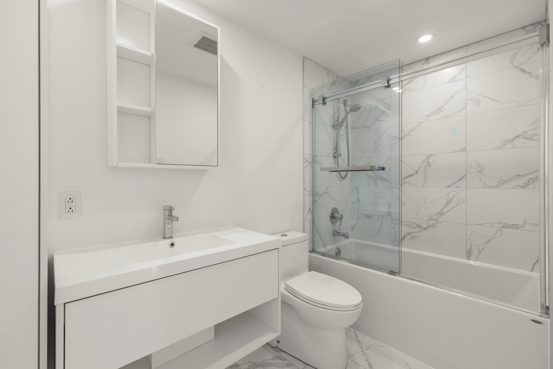 









170


Rue Principale

, 216,
Saint-Zotique,




QC
J0P1Z0


