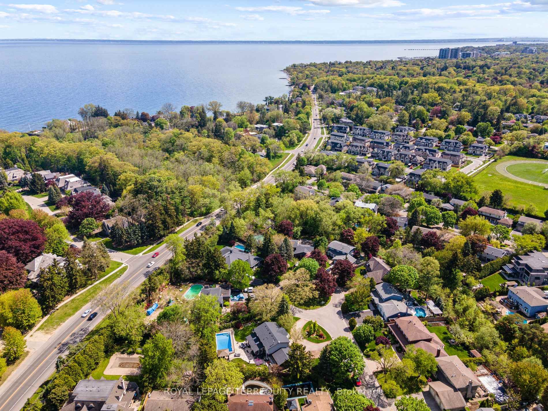 









219


Valleyview

Court,
Oakville,




ON
L6L 5H9

