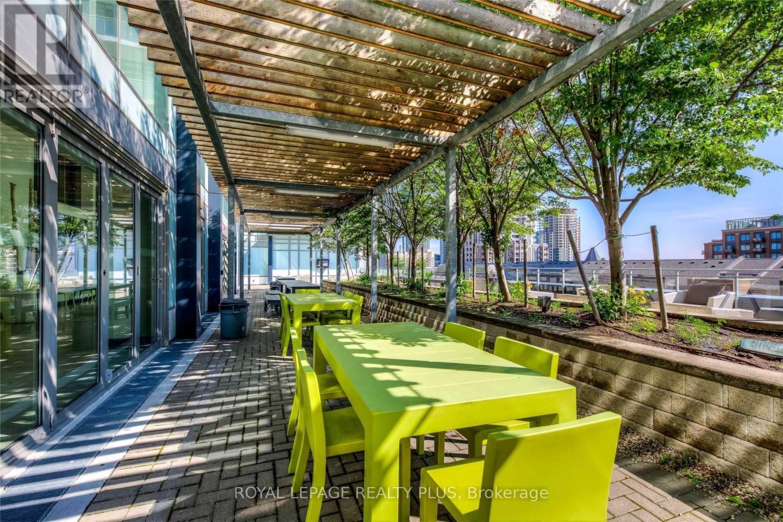 












603 - 365 PRINCE OF WALES DRIVE

,
Mississauga,




Ontario
L5B0G6

