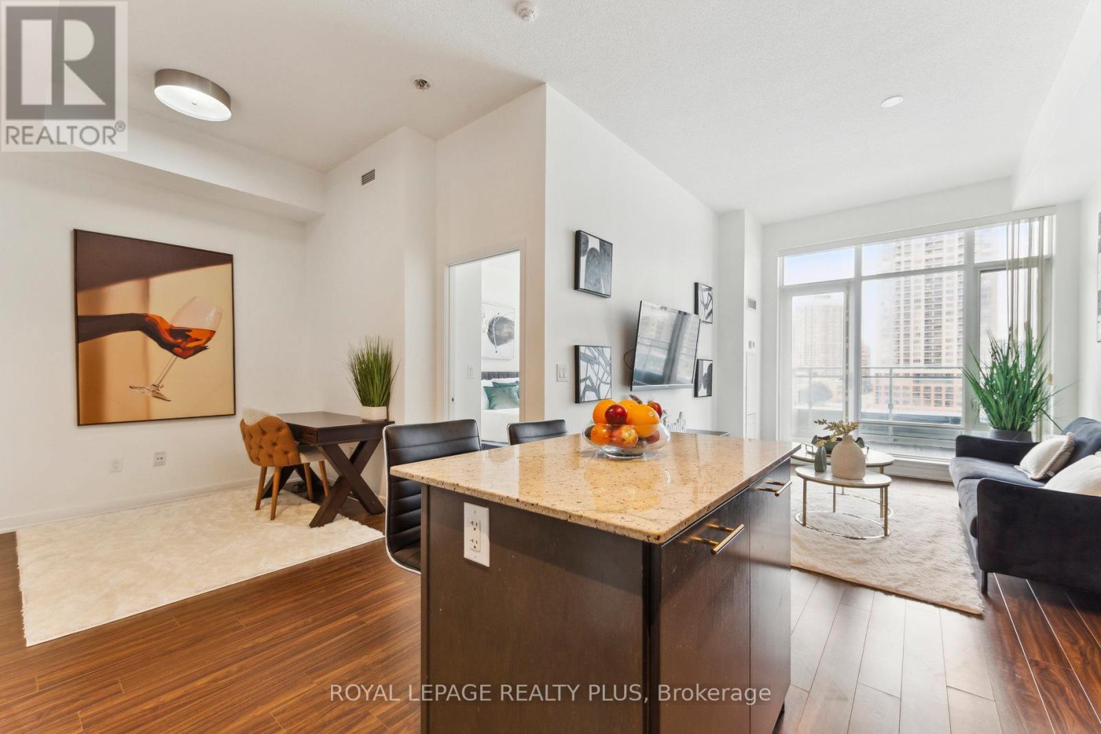 












603 - 365 PRINCE OF WALES DRIVE

,
Mississauga,




Ontario
L5B0G6

