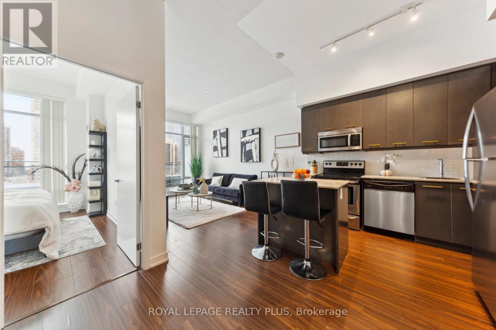 












603 - 365 PRINCE OF WALES DRIVE

,
Mississauga,




Ontario
L5B0G6

