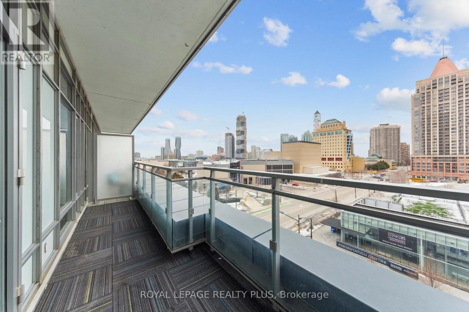 












603 - 365 PRINCE OF WALES DRIVE

,
Mississauga,




Ontario
L5B0G6

