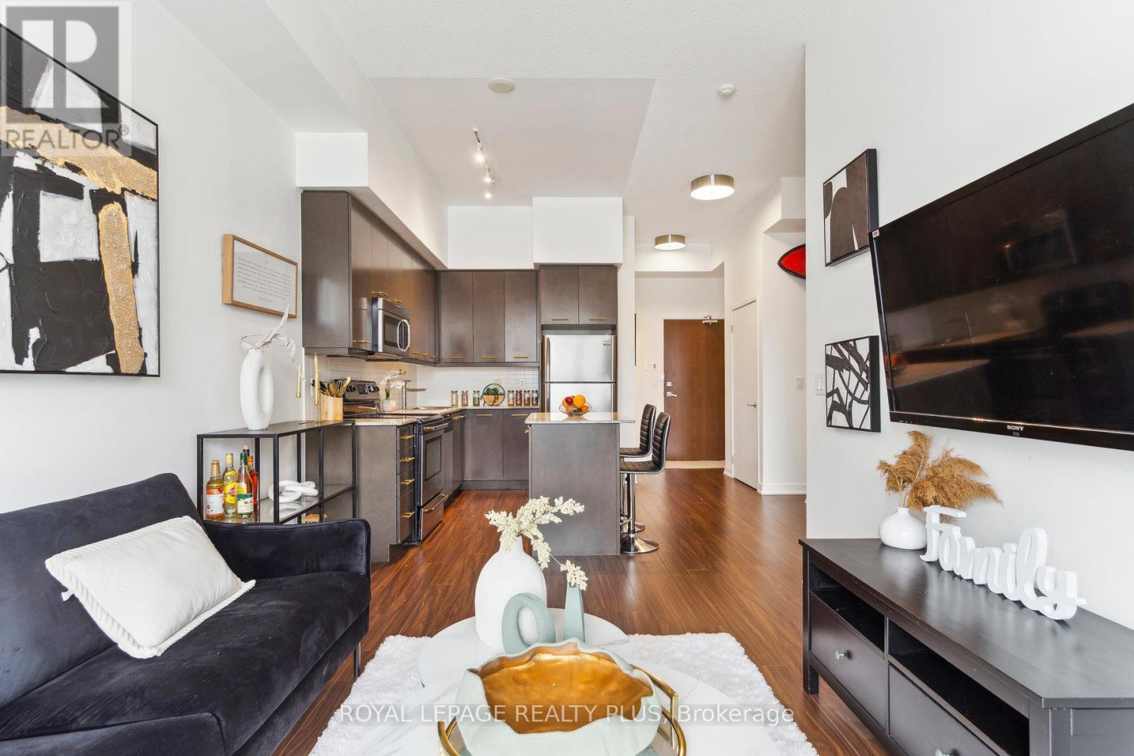 












603 - 365 PRINCE OF WALES DRIVE

,
Mississauga,




Ontario
L5B0G6

