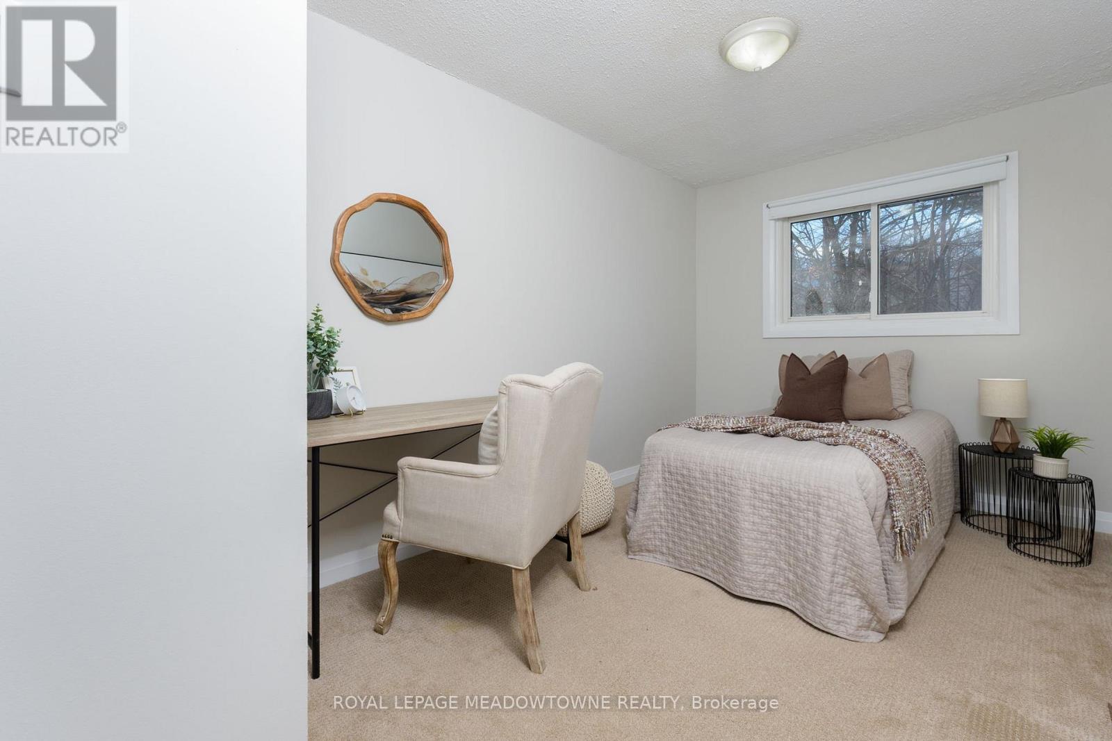 












51 LYNDEN CIRCLE

,
Halton Hills,




Ontario
L7G4Y7

