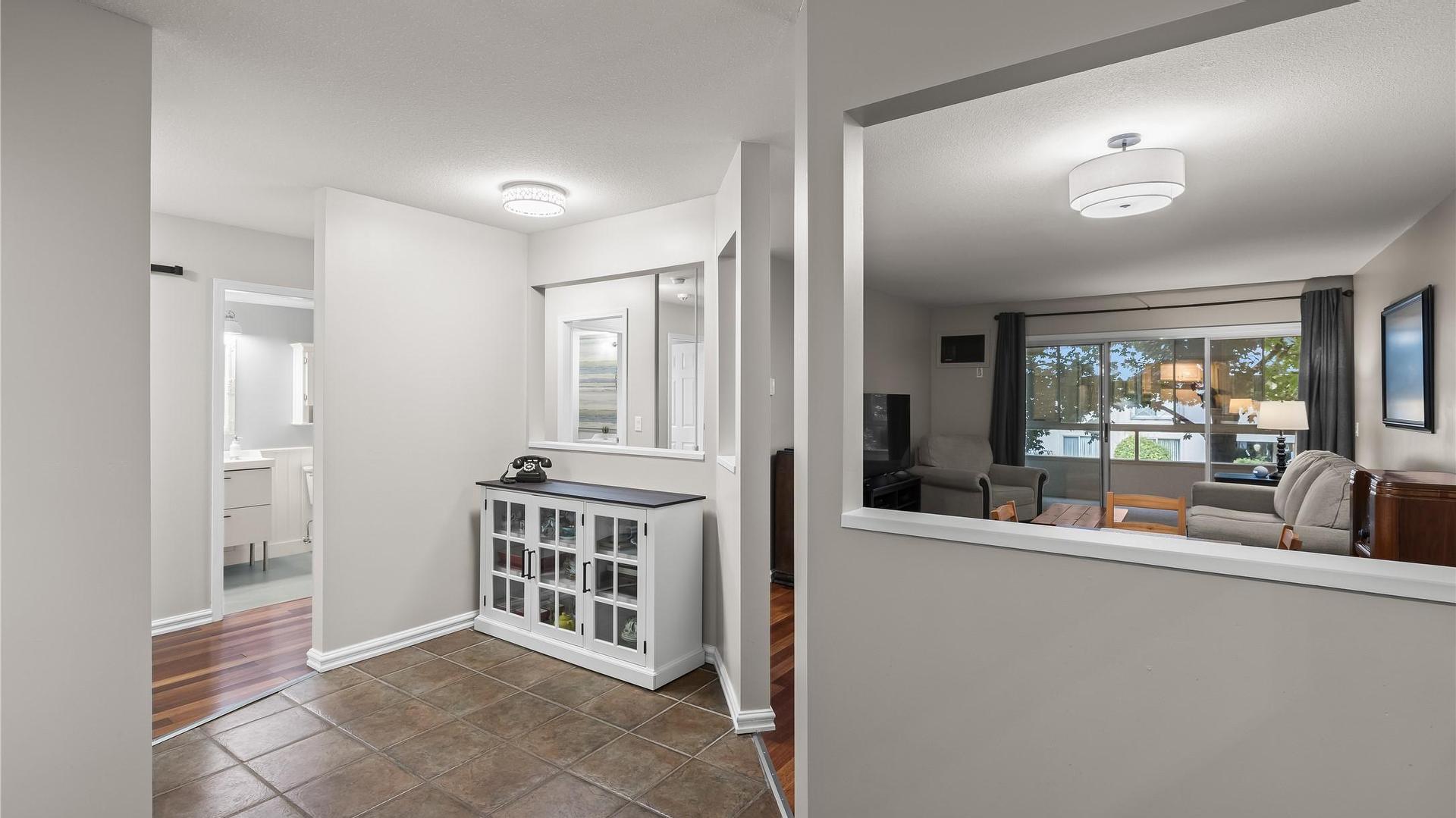 









200


Hollywood

Road, 205,
Kelowna,




BC
V1X 6Y9

