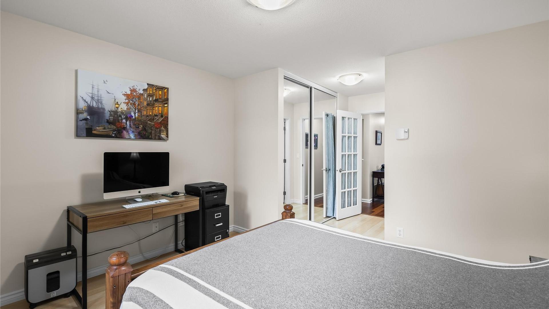 









200


Hollywood

Road, 205,
Kelowna,




BC
V1X 6Y9

