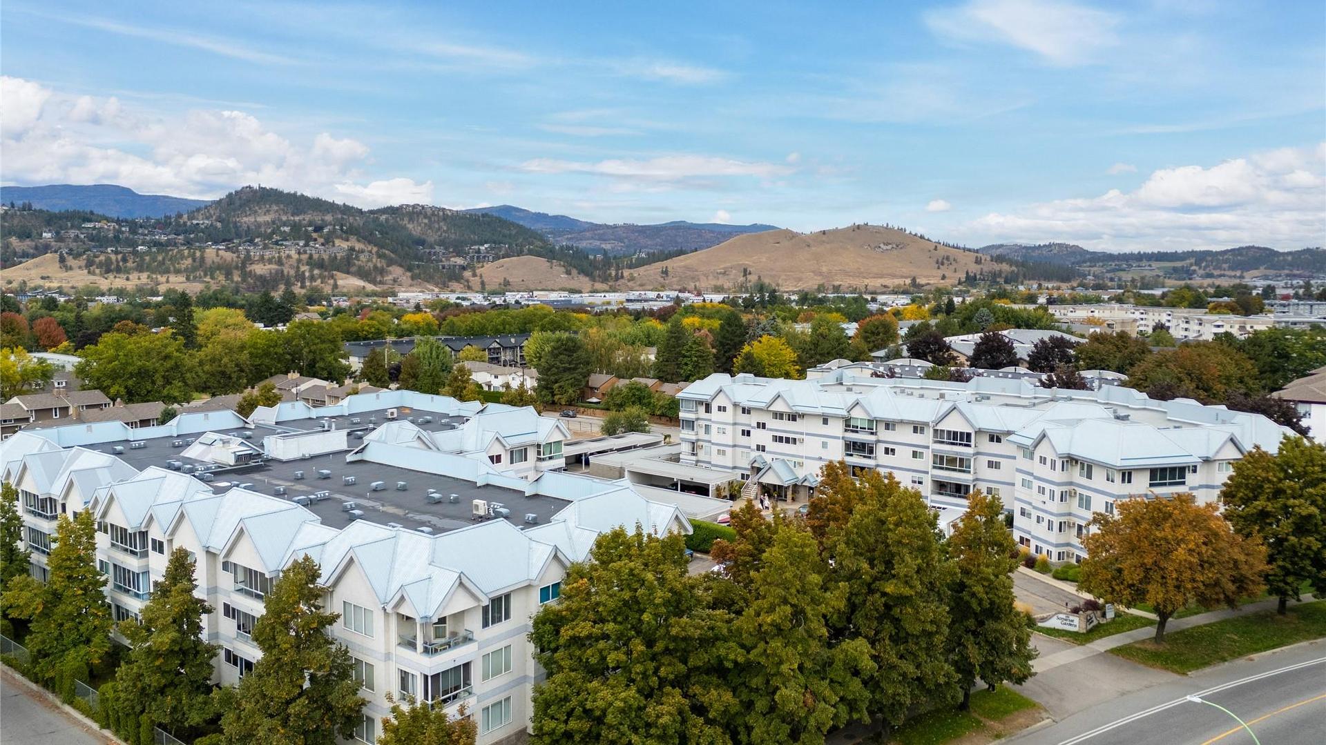 









200


Hollywood

Road, 205,
Kelowna,




BC
V1X 6Y9


