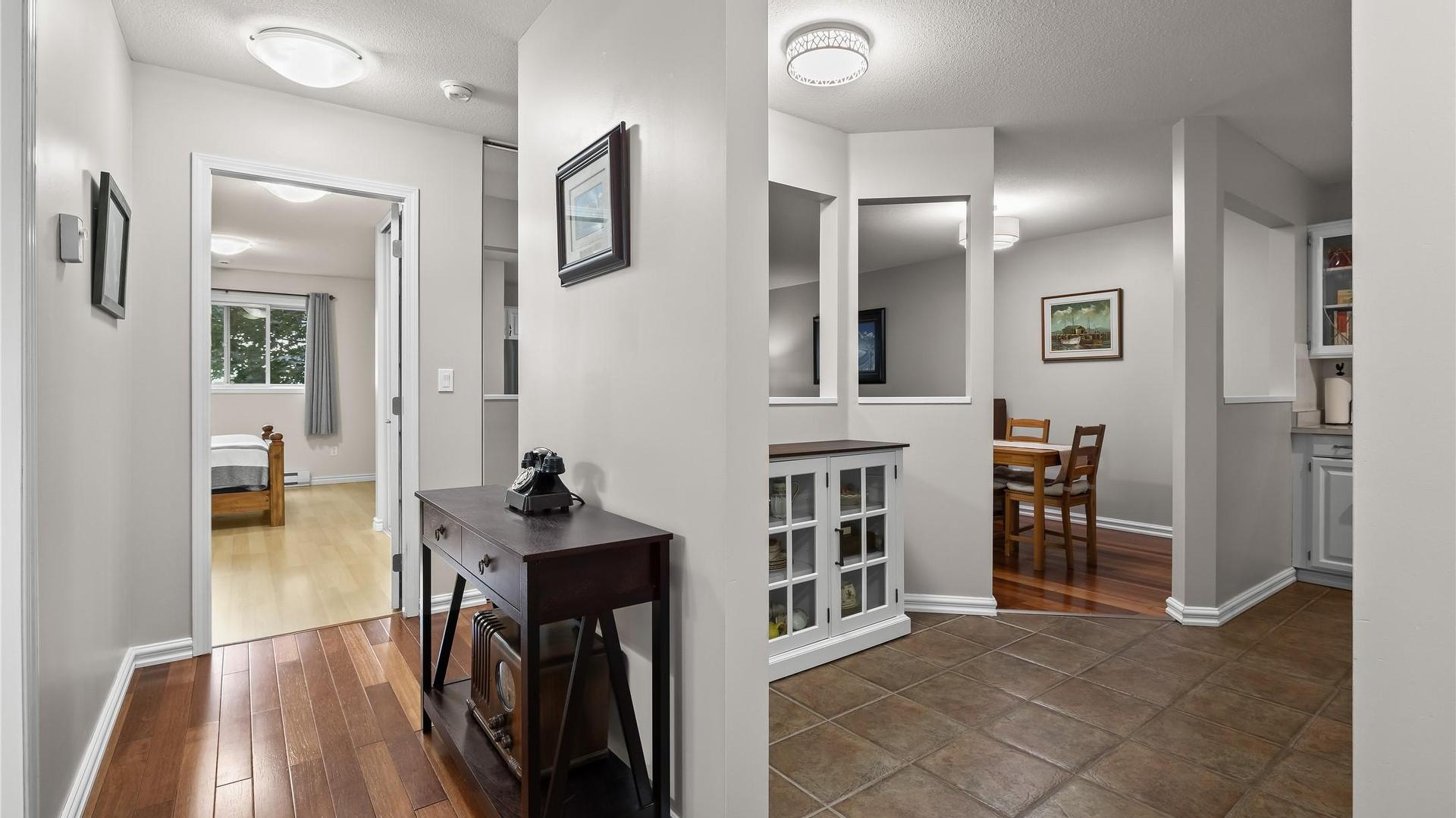 









200


Hollywood

Road, 205,
Kelowna,




BC
V1X 6Y9

