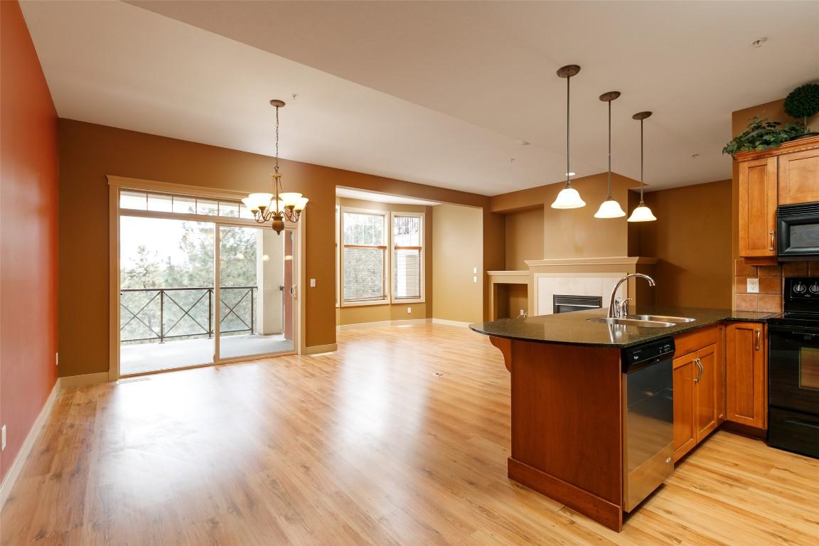 









1795


Country Club

Drive, 128,
Kelowna,




BC
V1V 2V9

