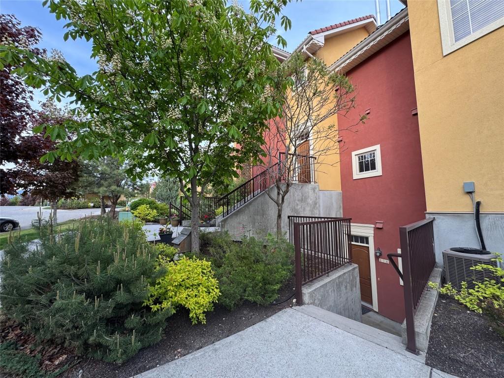 









1795


Country Club

Drive, 128,
Kelowna,




BC
V1V 2V9

