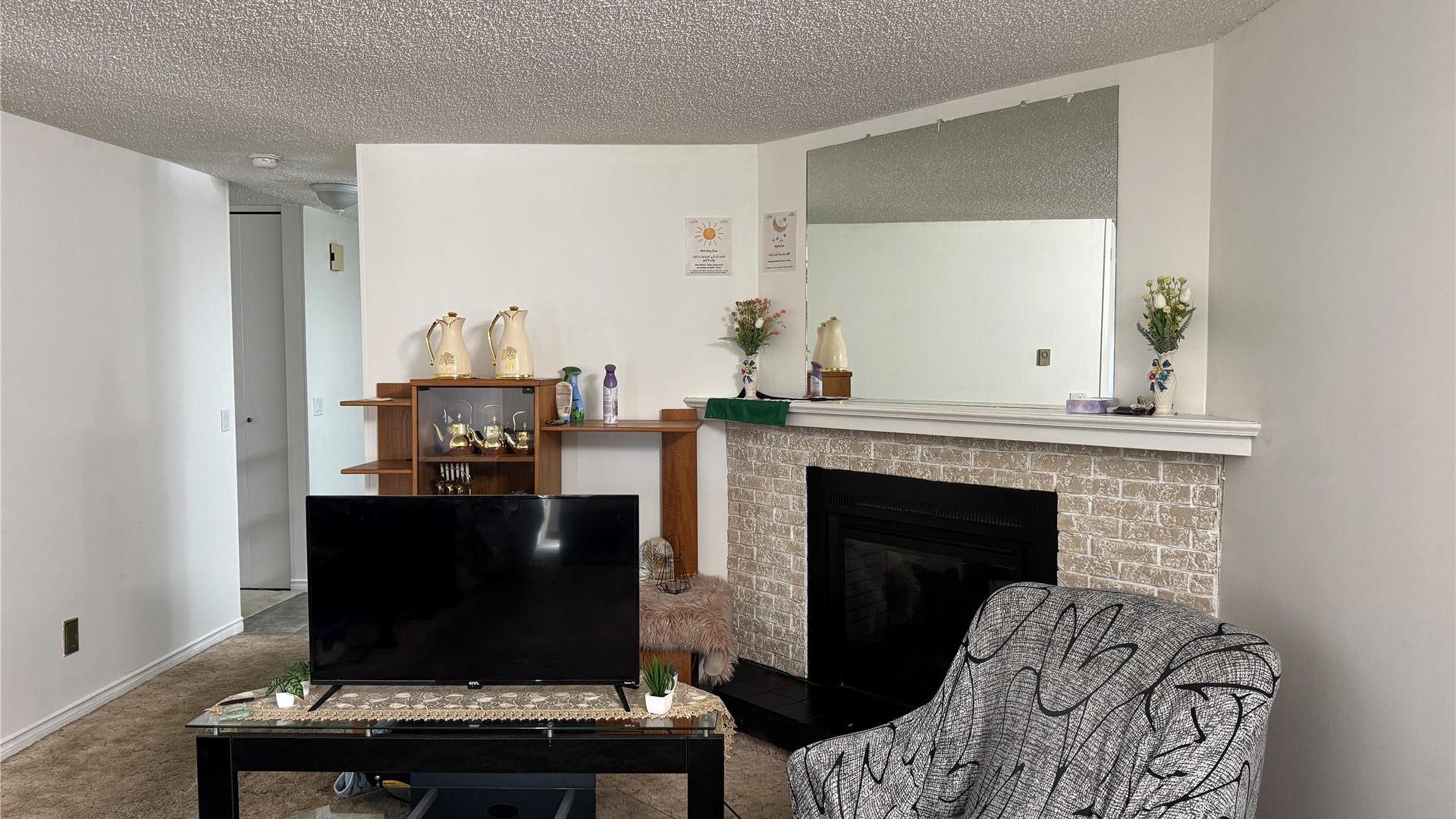 









290


Highway 33

, 113,
Kelowna,




BC
V1X 2A3

